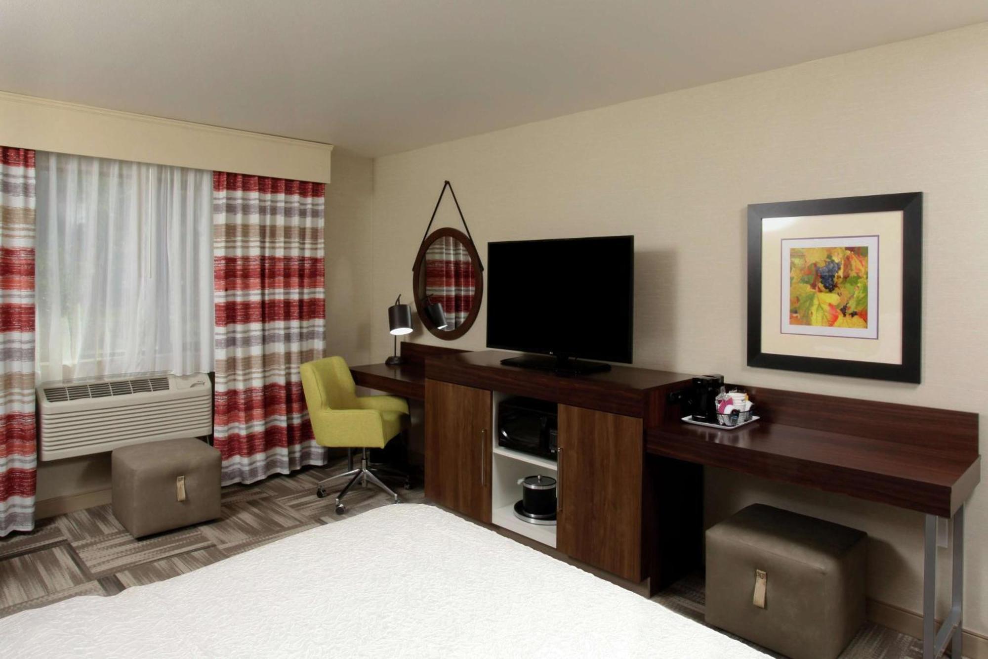 King Room King Bed Non-Smoking