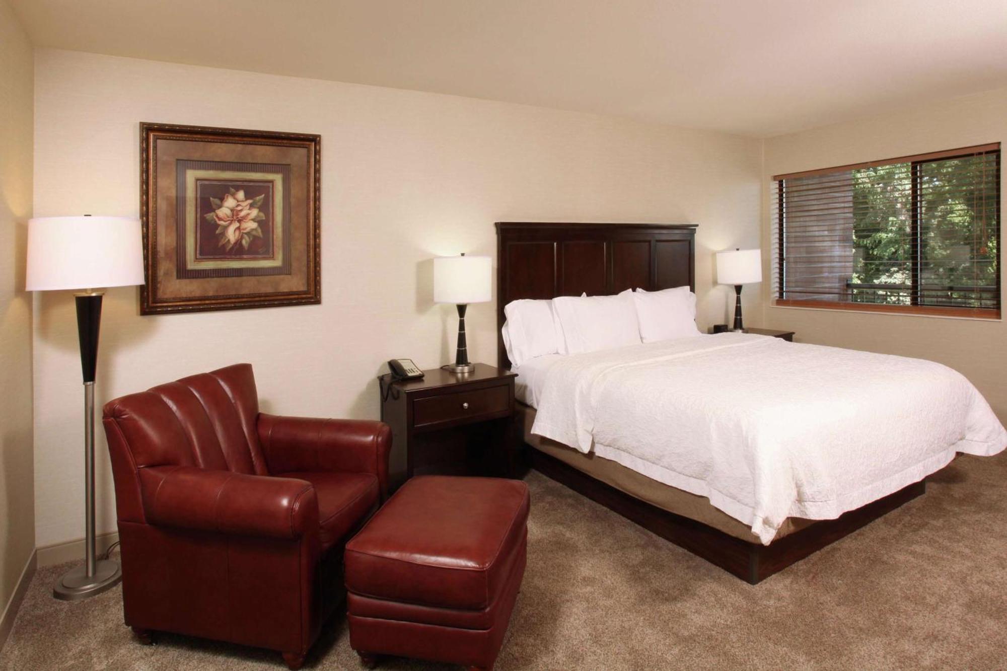 King Suite with River View,1551387637:JPEG
