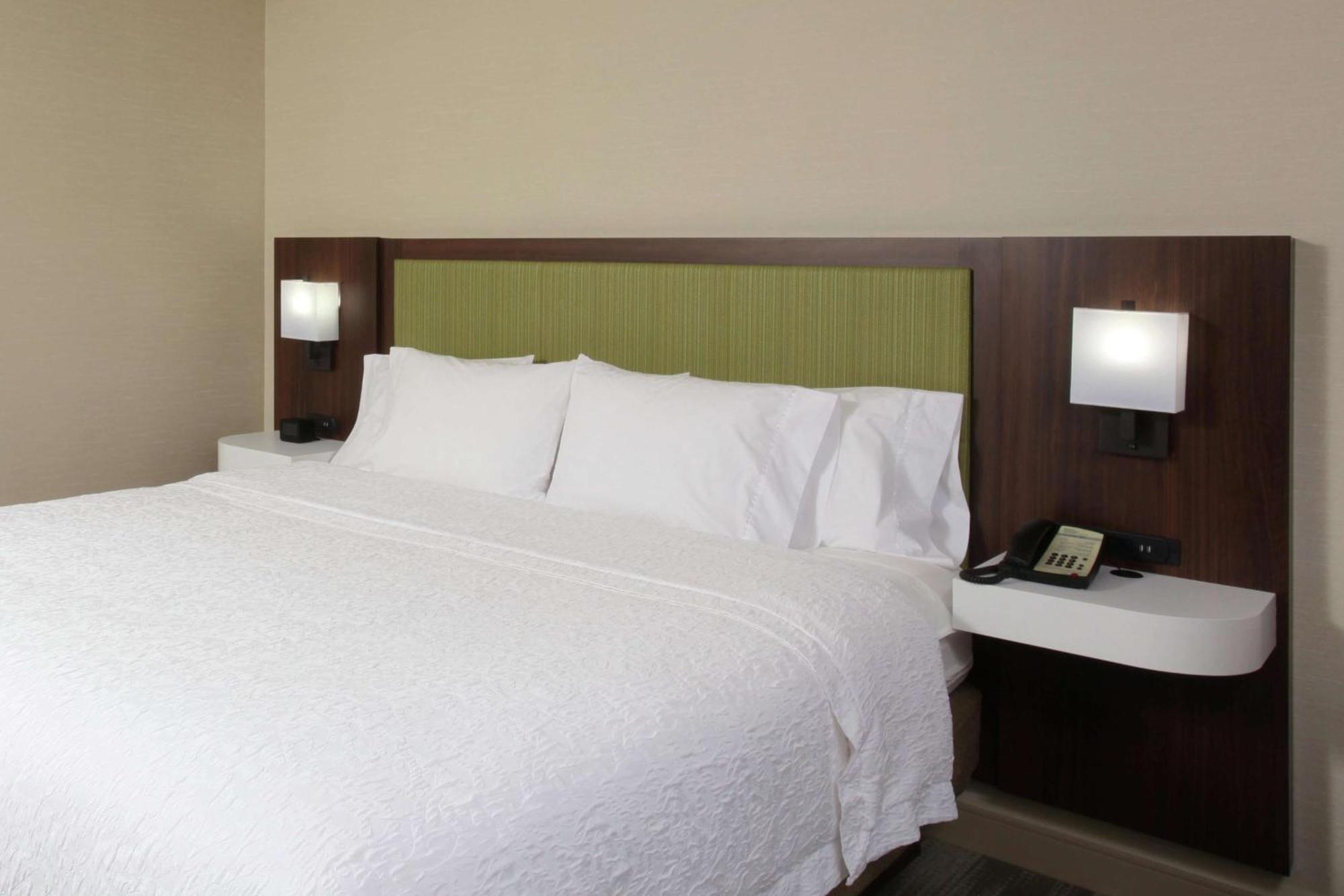 King Room King Bed Non-Smoking