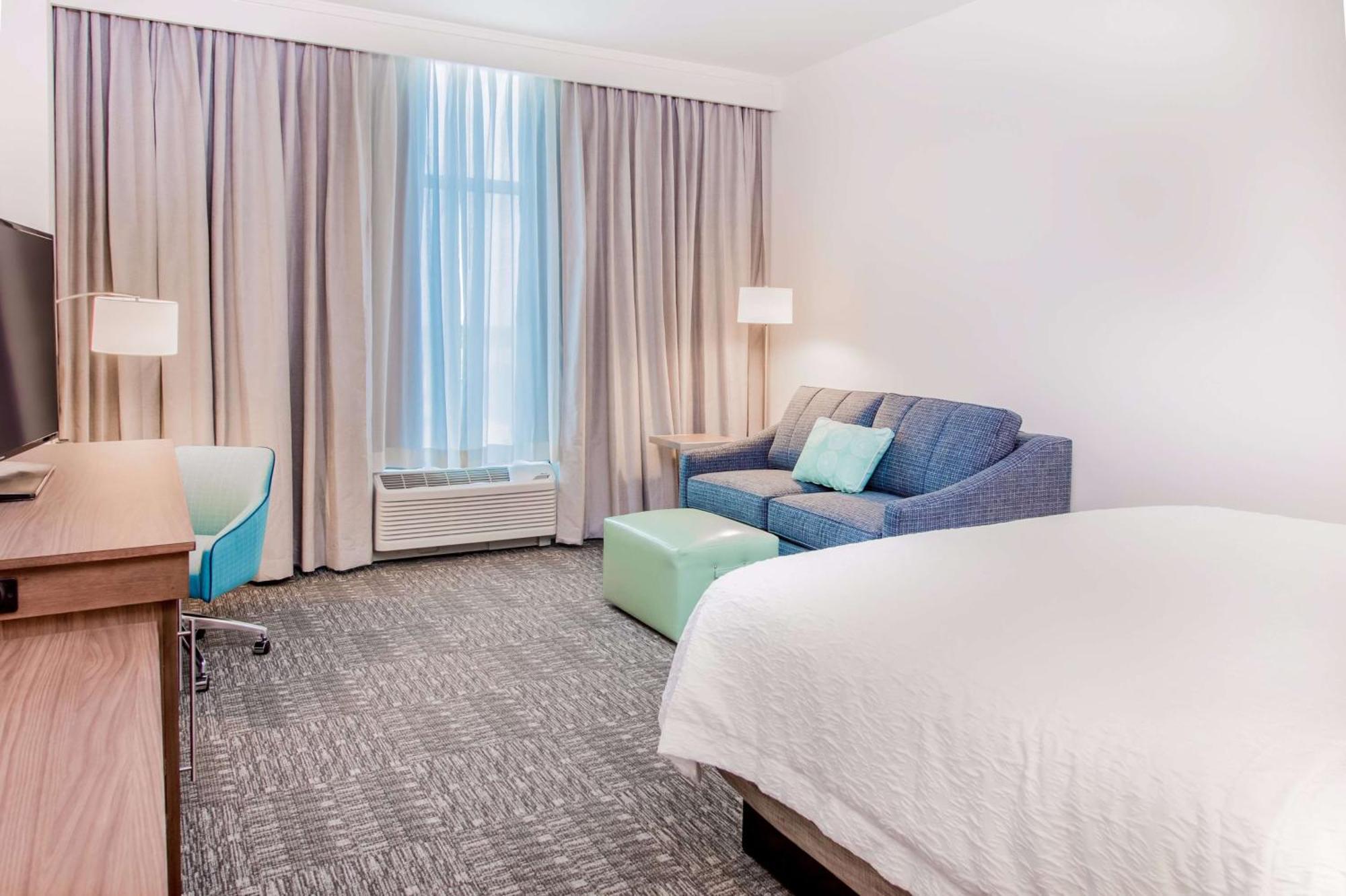 King Room Roll Shower Mobility Accessible Non-Smoking
