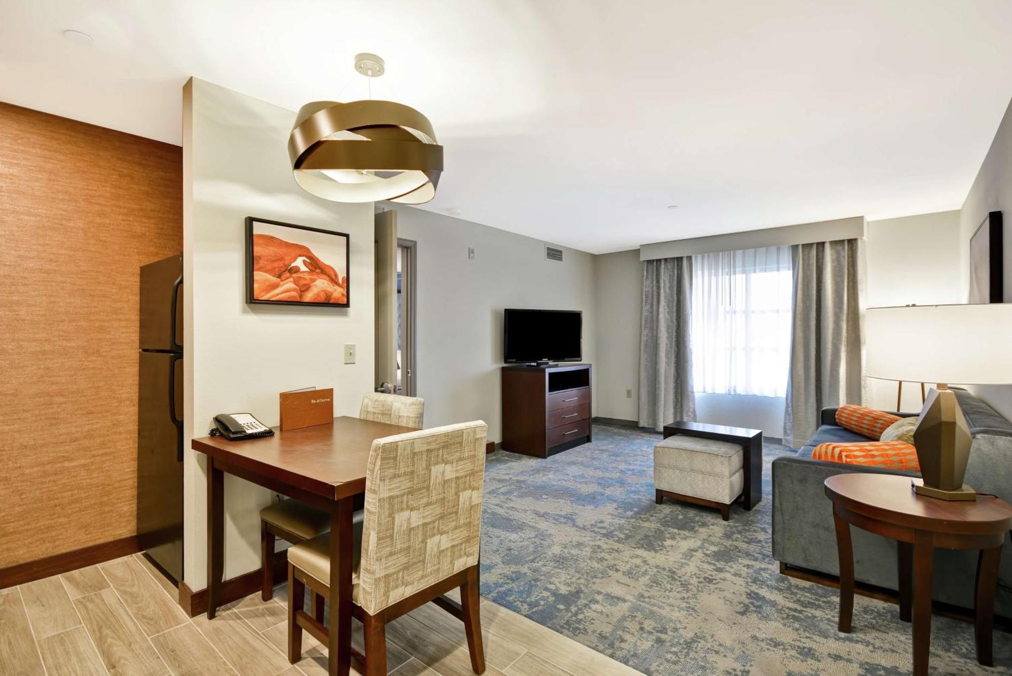One-Bedroom King Suite Non-Smoking