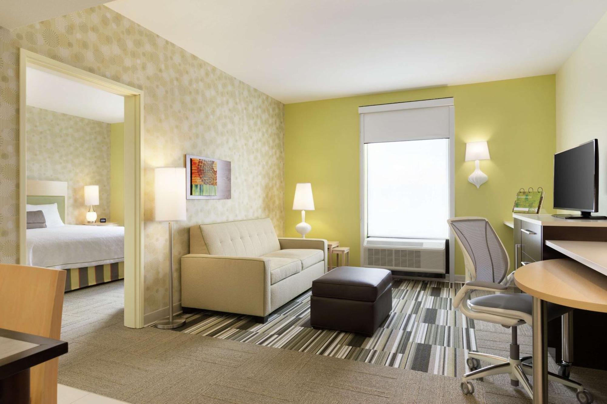 One-Bedroom King Suite Non-Smoking
