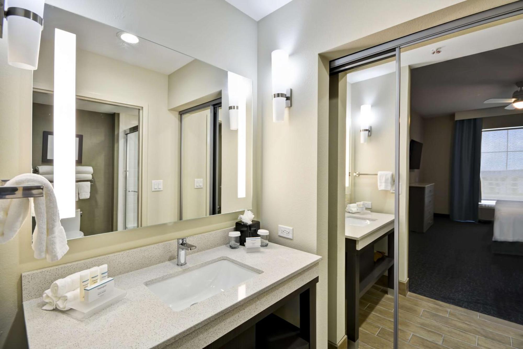 King Studio Suite