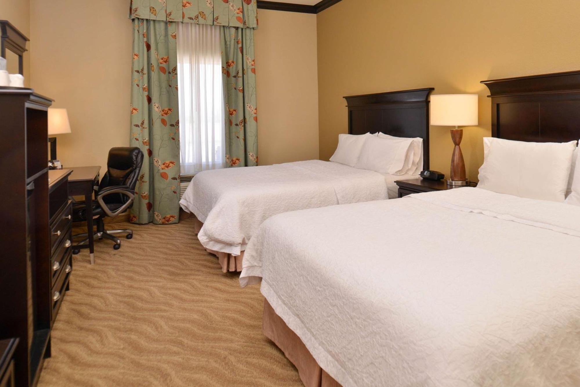 Queen Room Two Queen Beds Non-Smoking