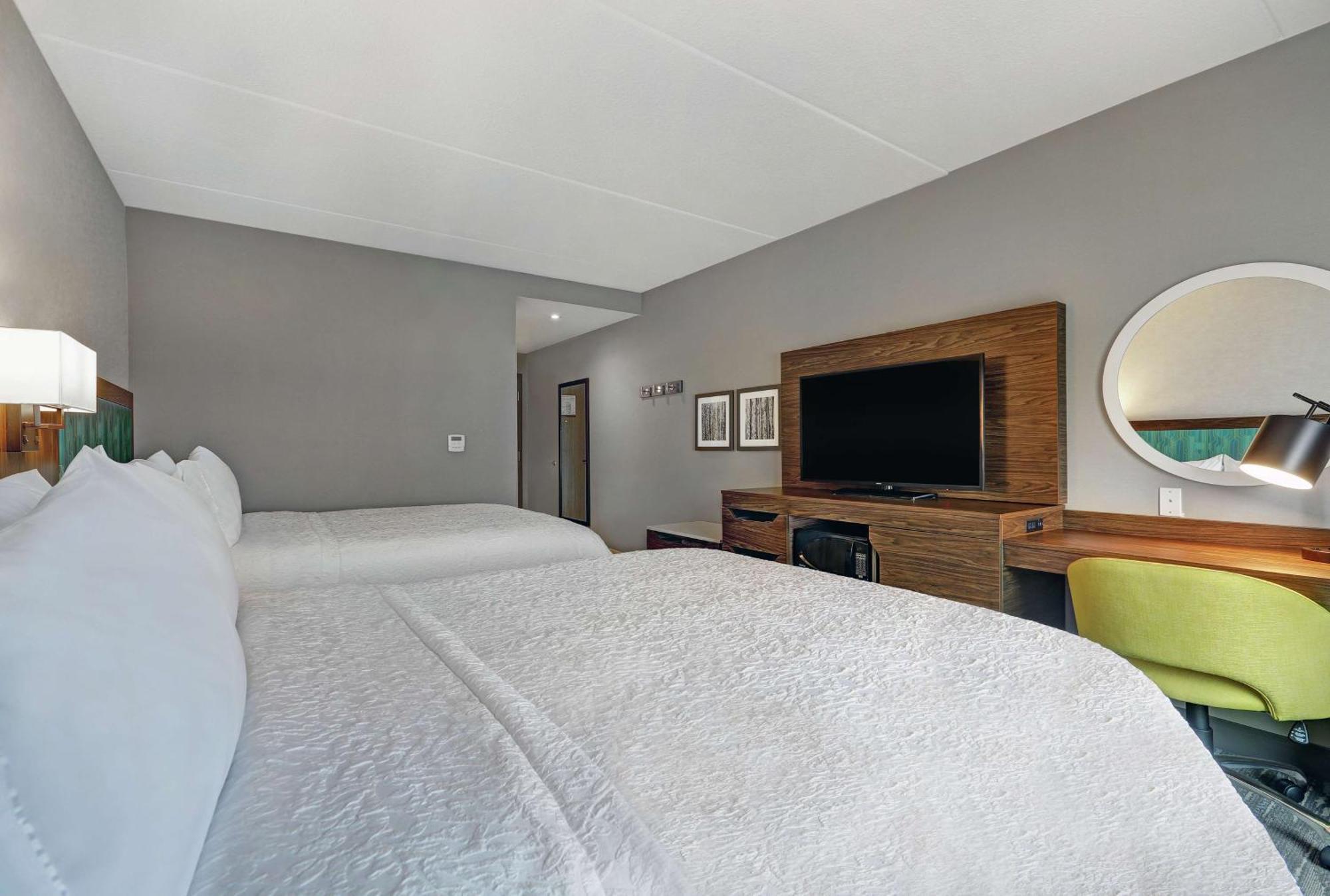 Queen Room Two Queen Beds