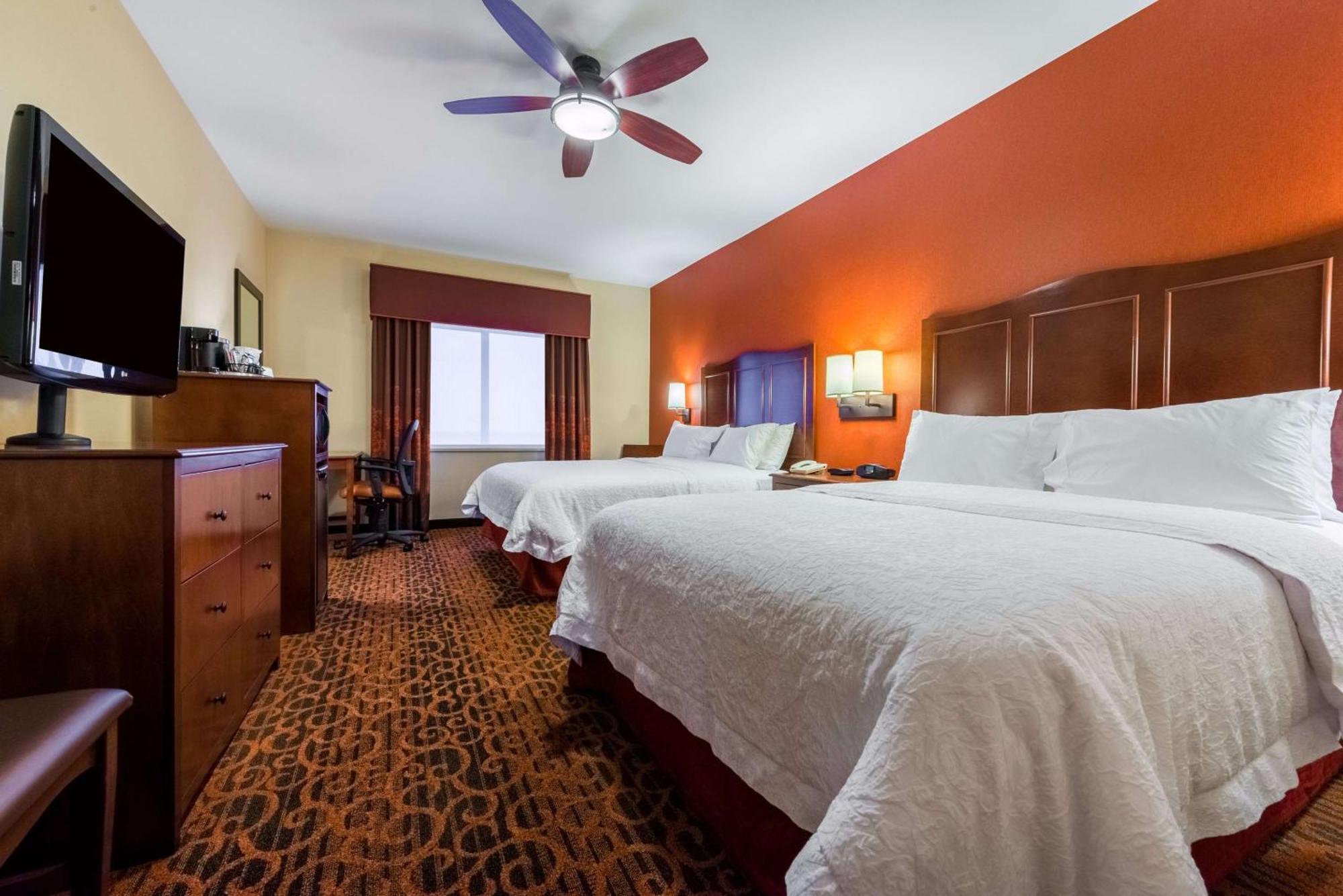 Queen Room Two Queen Beds Hearing Access or Non-Smoking