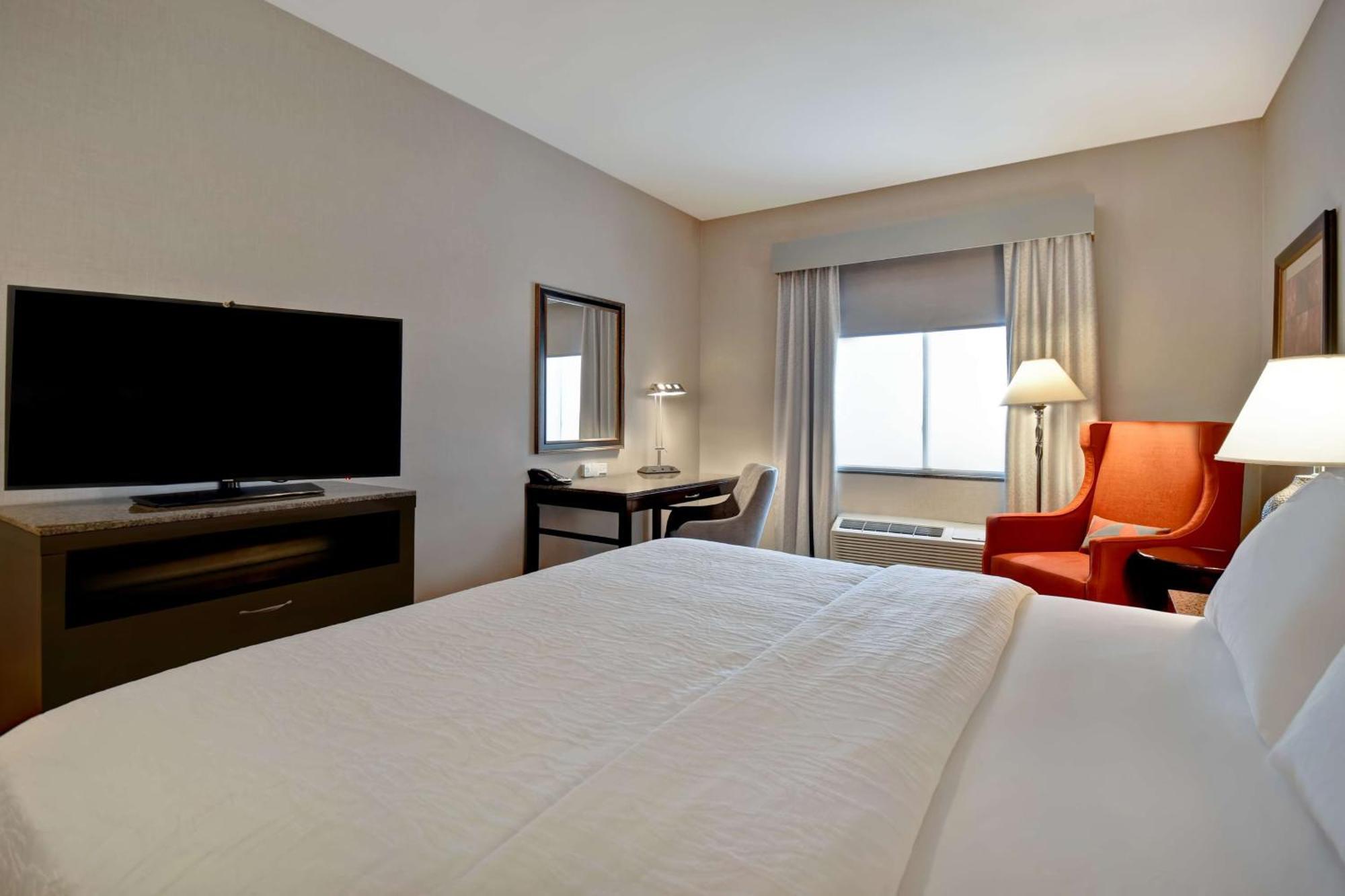 Deluxe King Room Hearing Accessible