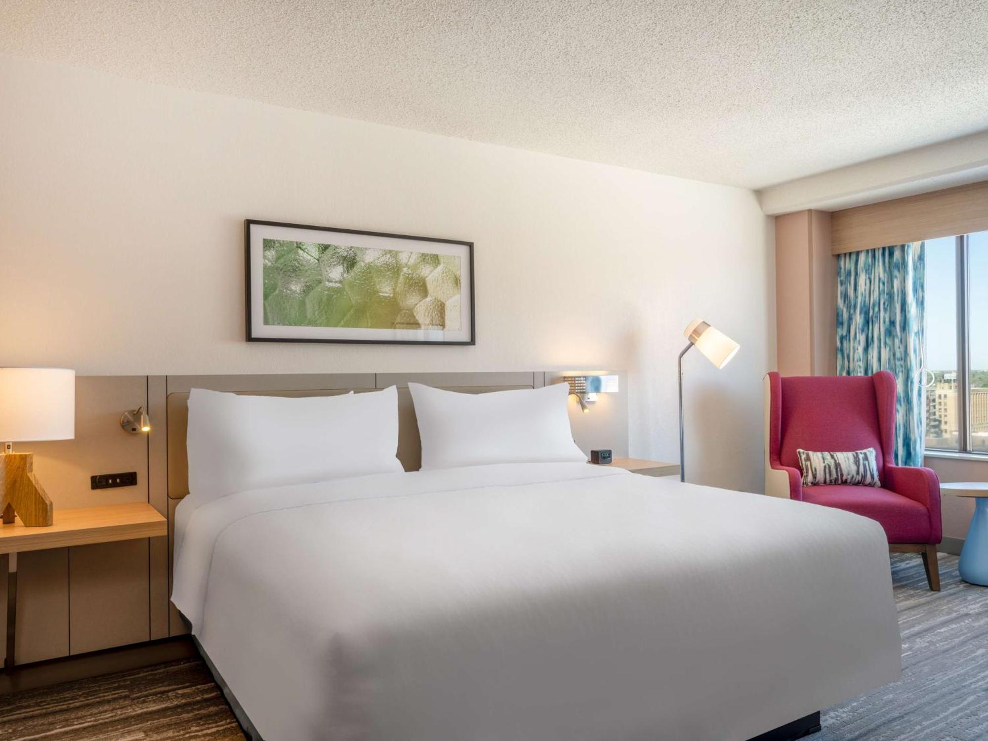 King Room with River View,1551472336:JPEG