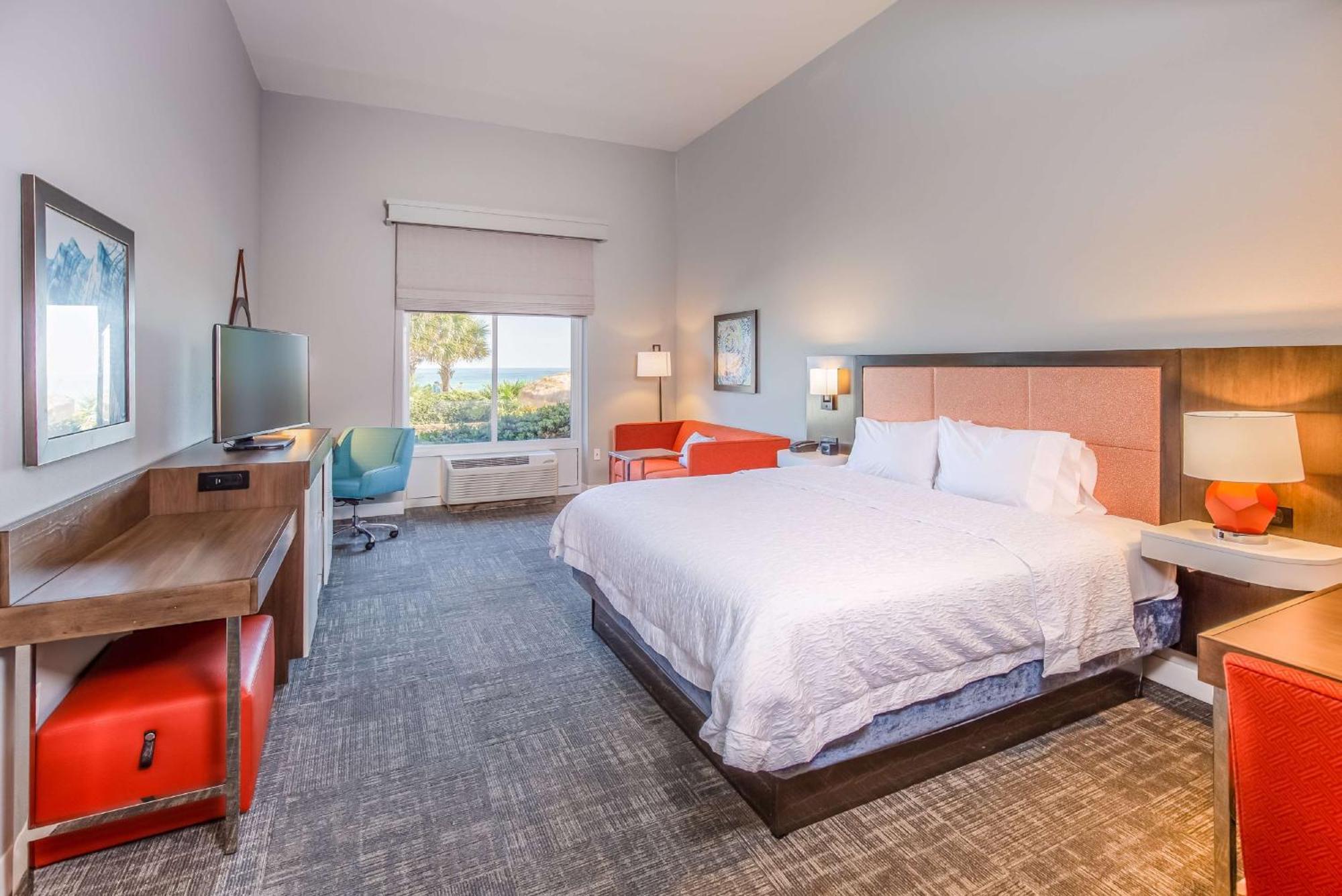 King Room - Pool View