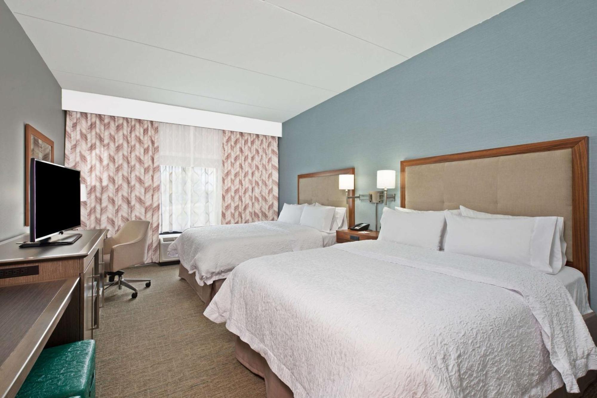 Queen Room Two Queen Beds Hearing Access or Non-Smoking