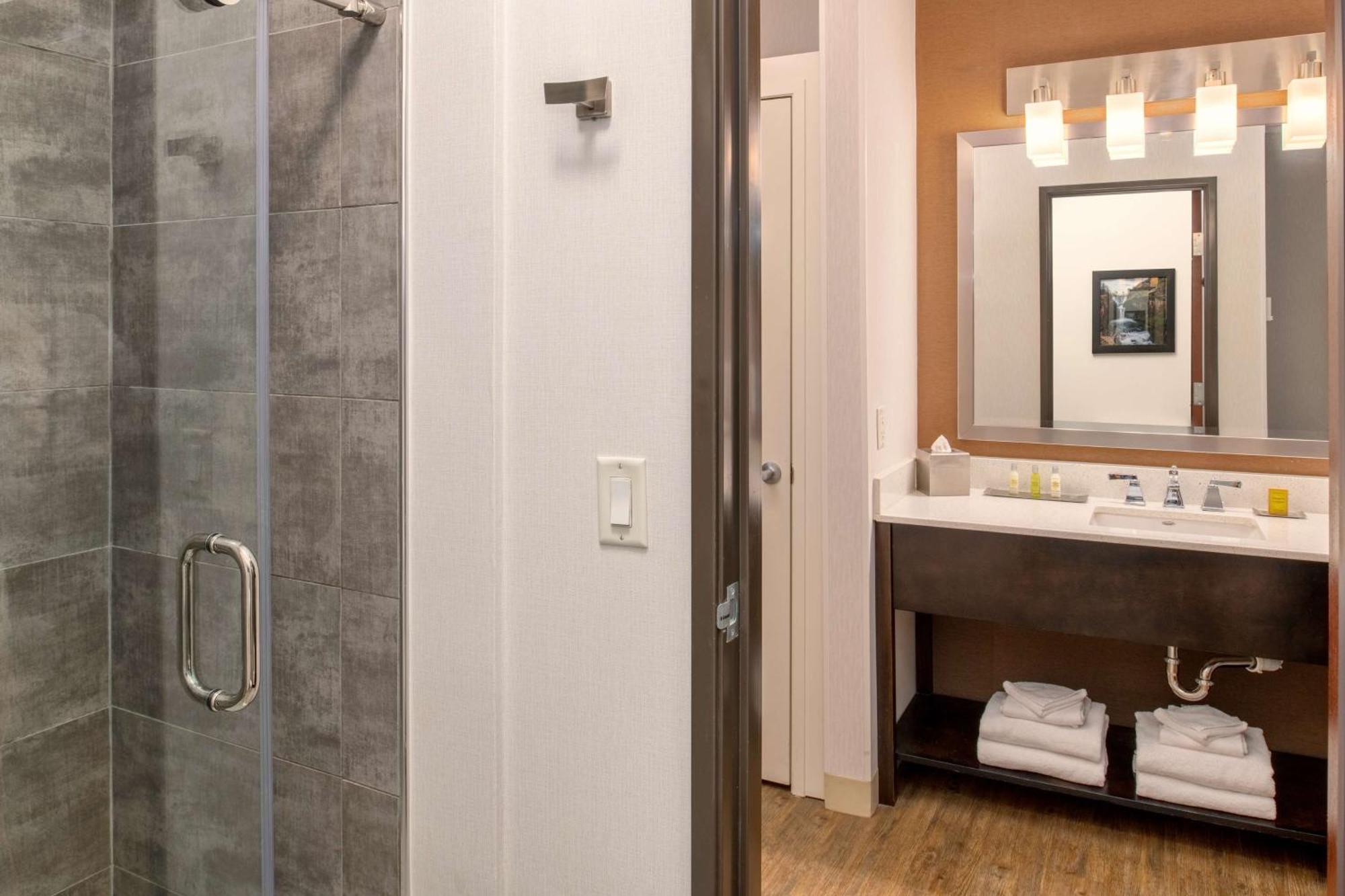 King Suite Sea View