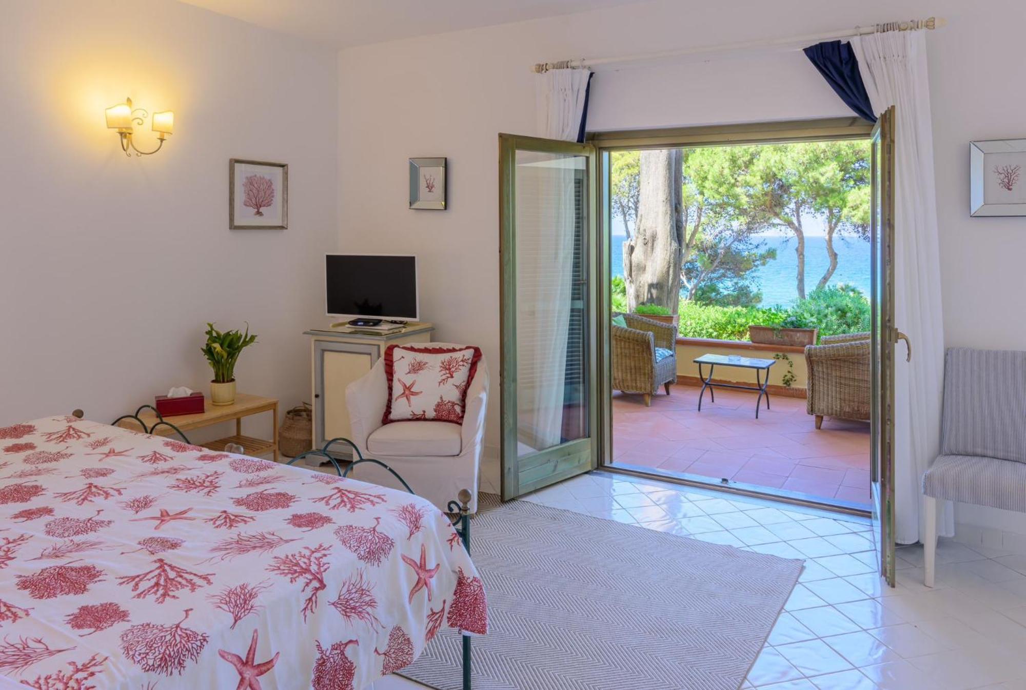 Garden Double Room Sea View Patio Ground Floor