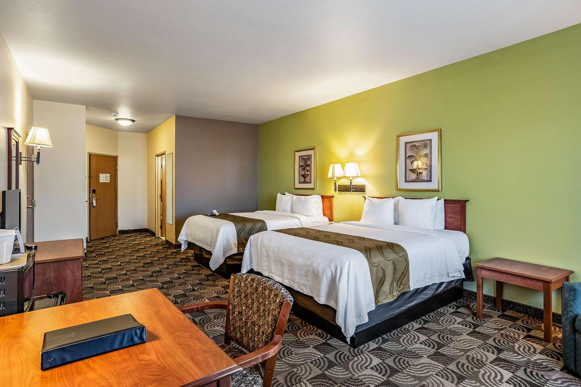 Queen Room with Two Queen Beds - Non-Smoking