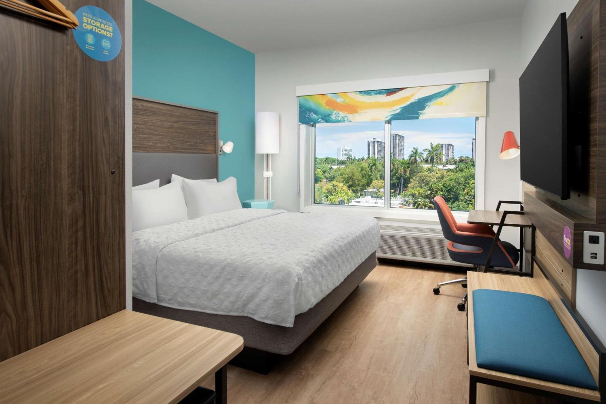 Standard King Room