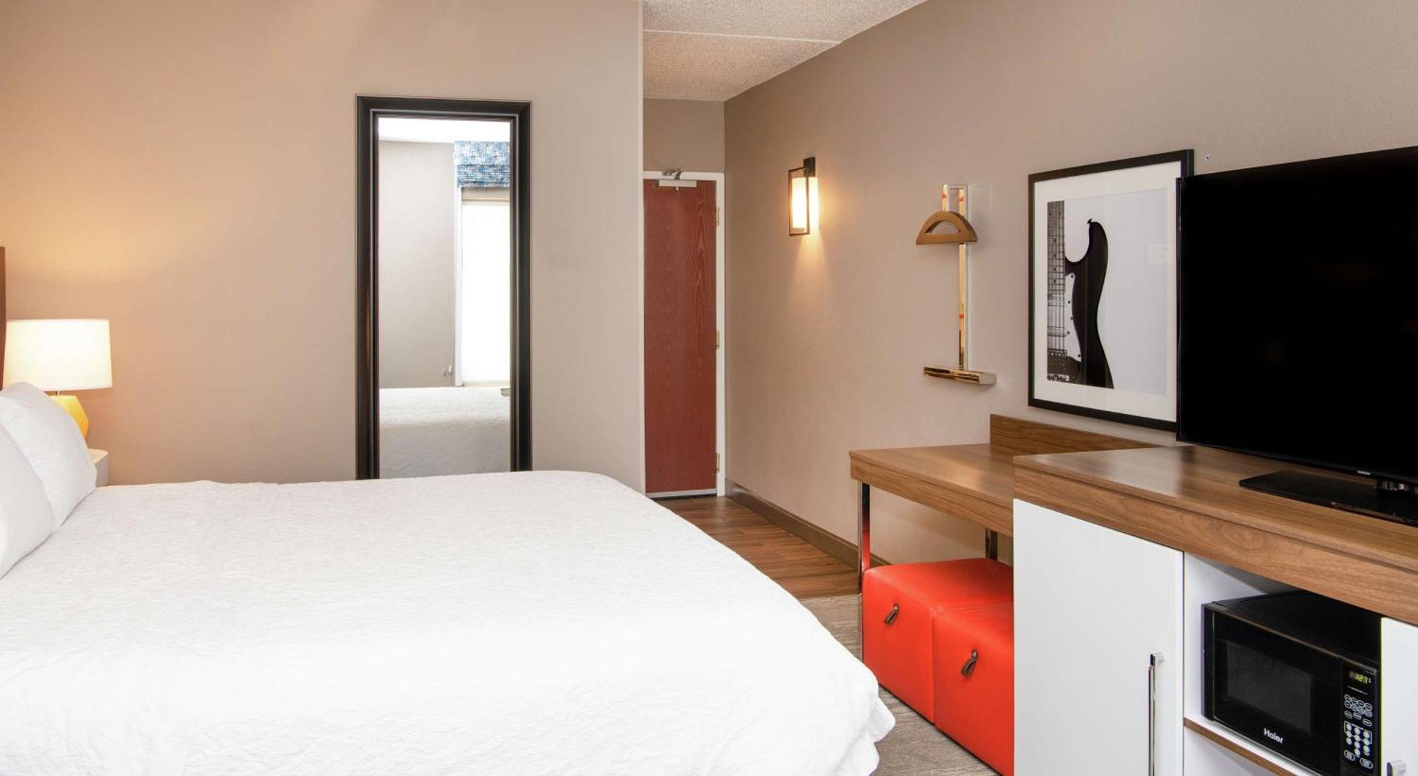 Room Two Queen Beds Non-Smoking