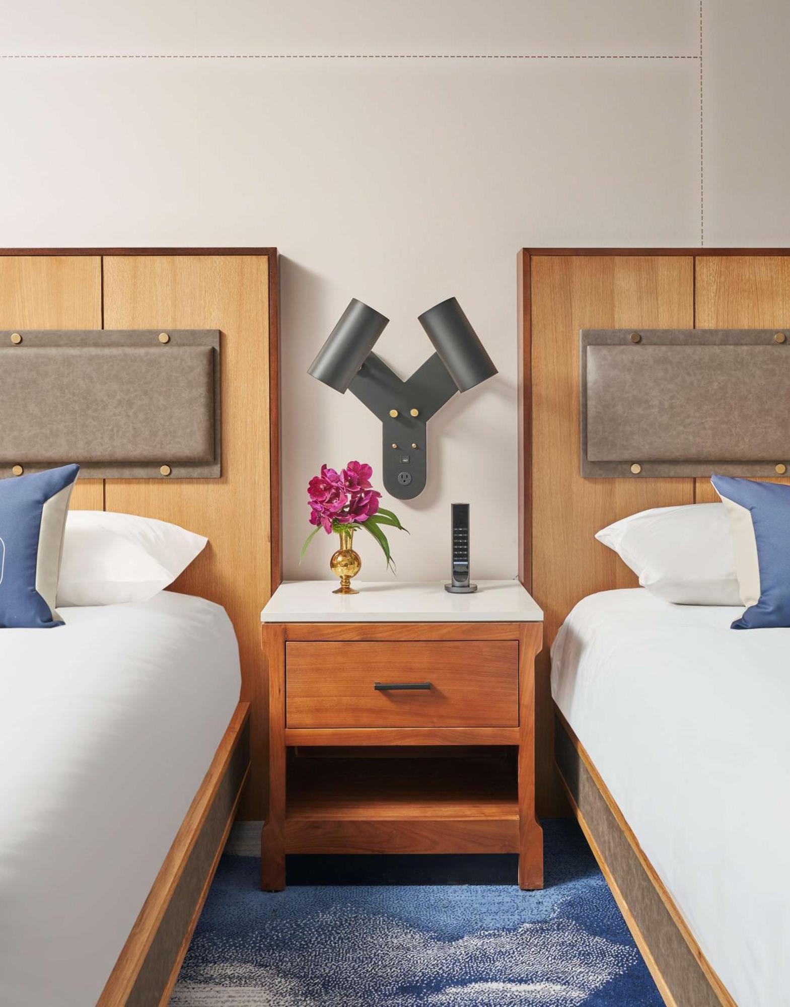 Queen Room Two Queen Beds High Floor
