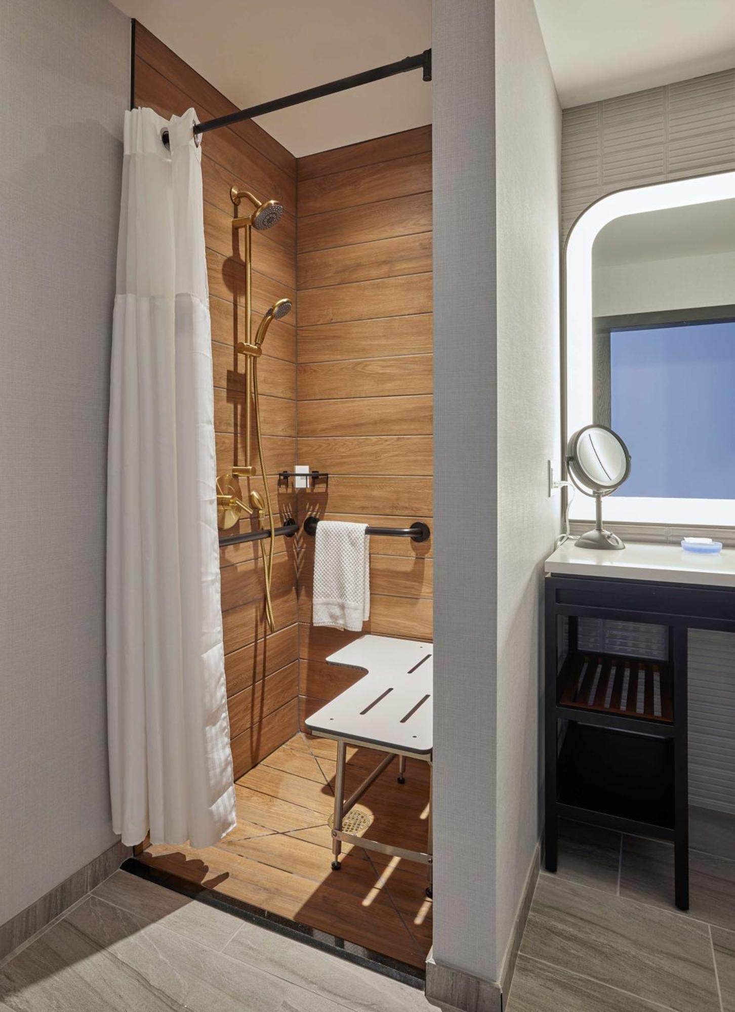 King Room Roll Shower Mobility Hearing Access