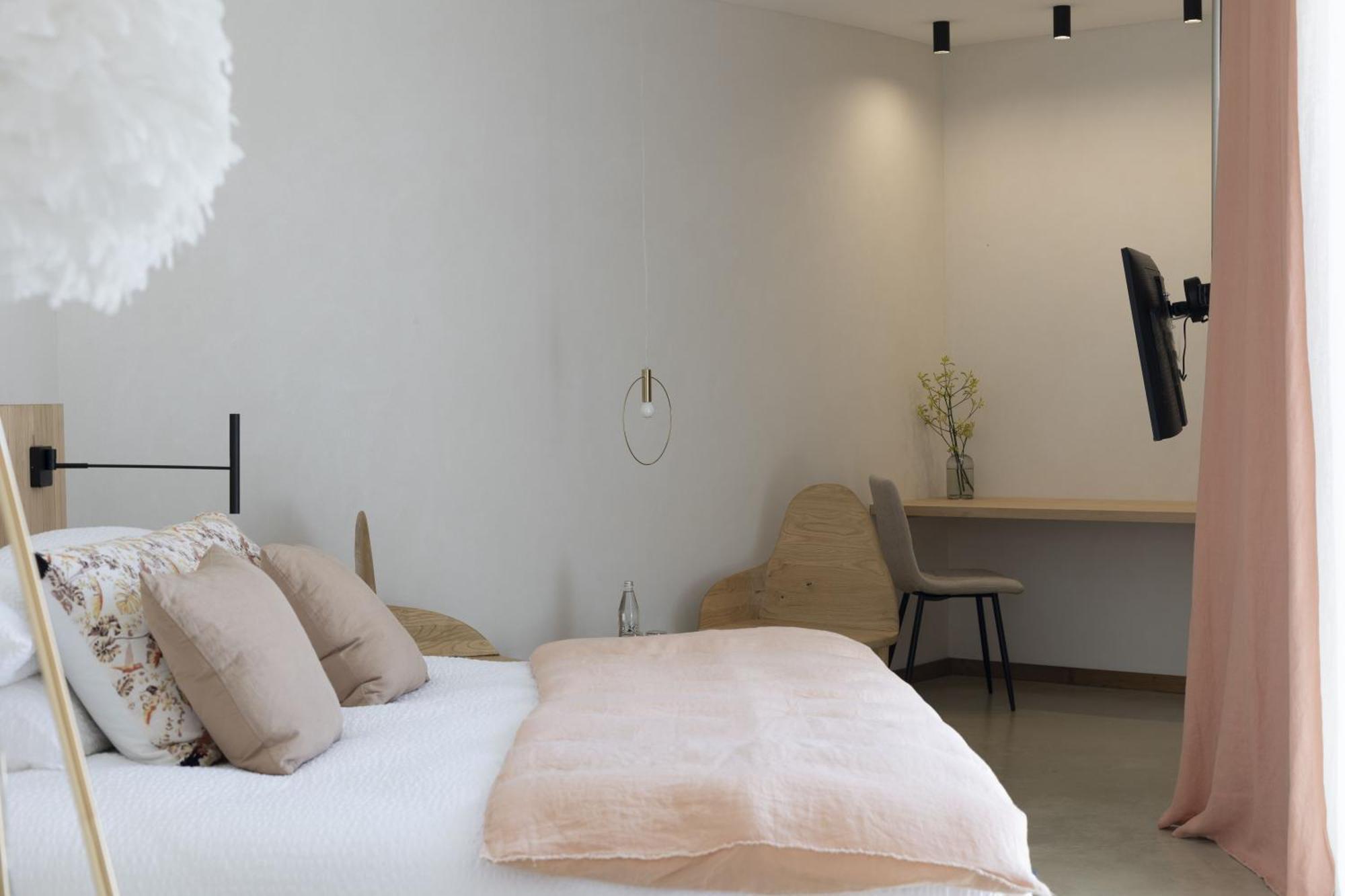 Junior Suite Spa Bath Sauna Private Garden Private Heated Swimming Pool