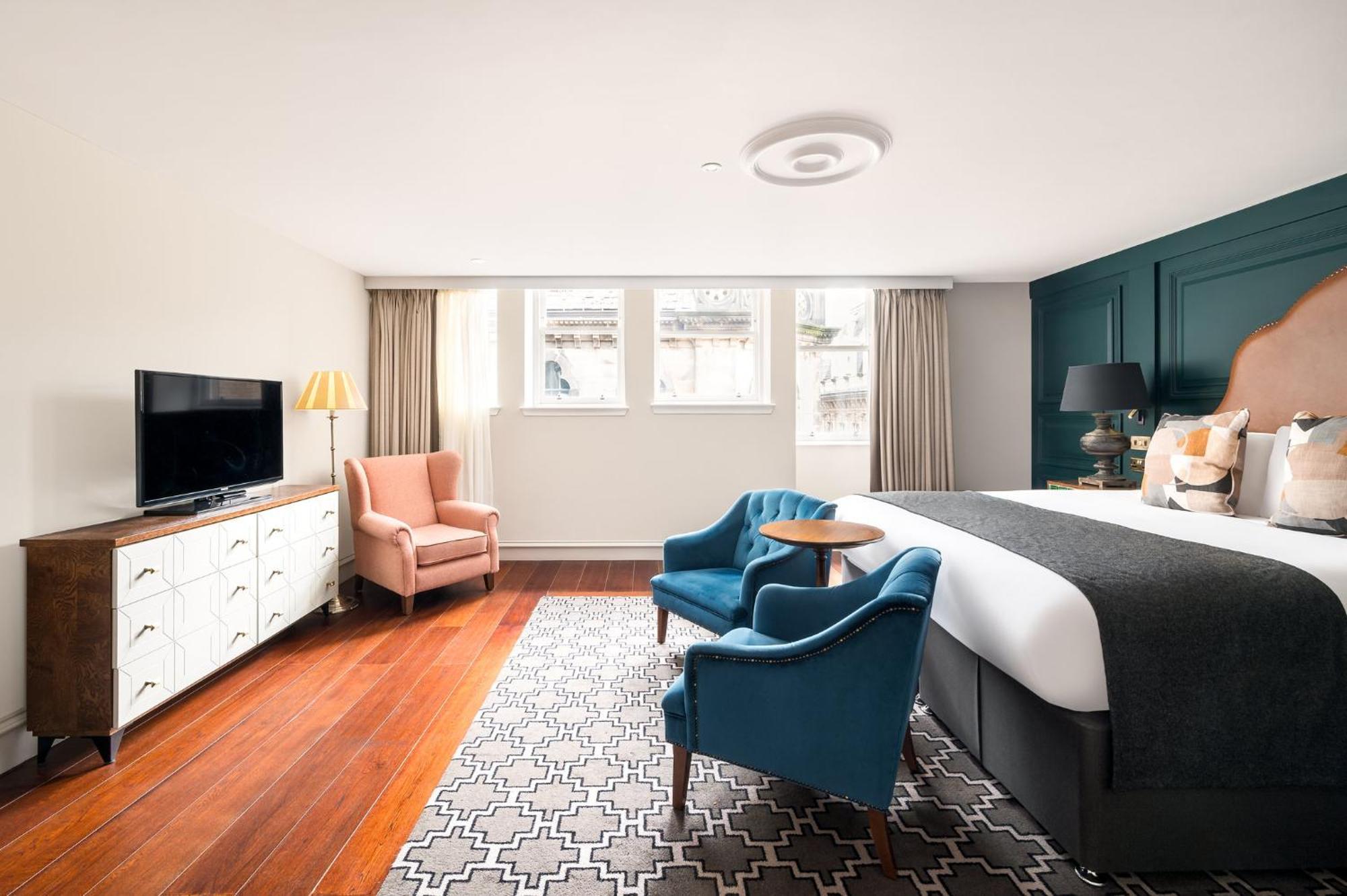 Premium King Room