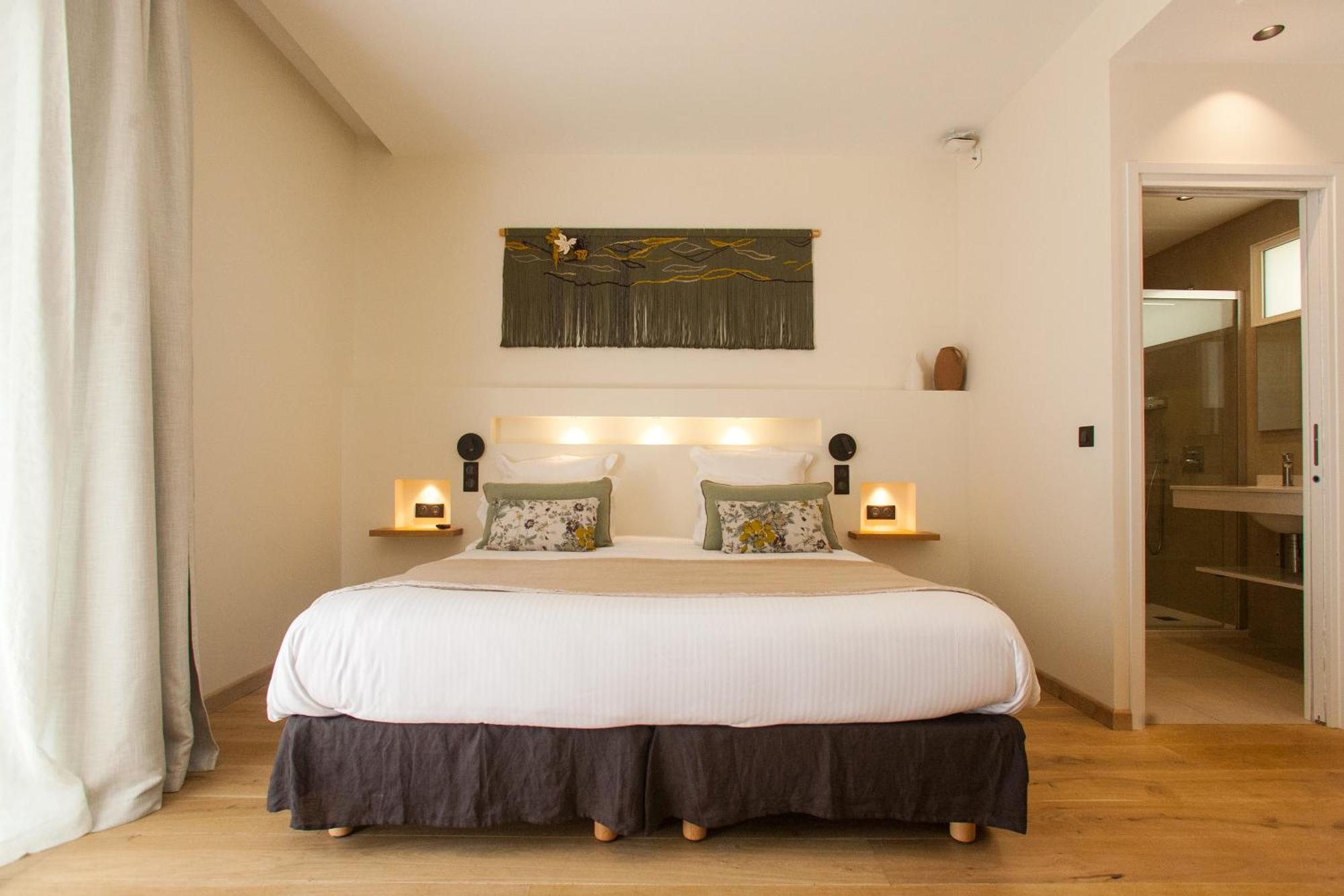 Large Double Room garden view