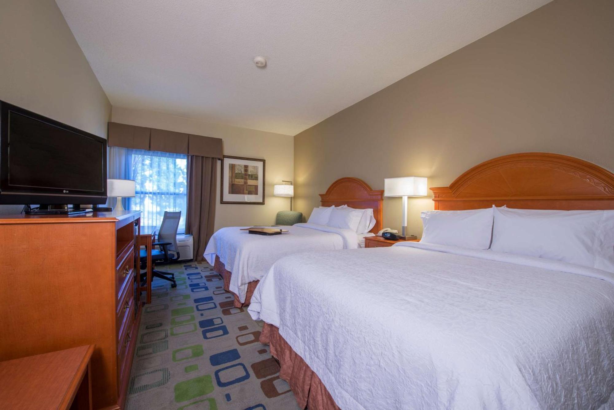 Room with Two Queen Beds - Non-Smoking