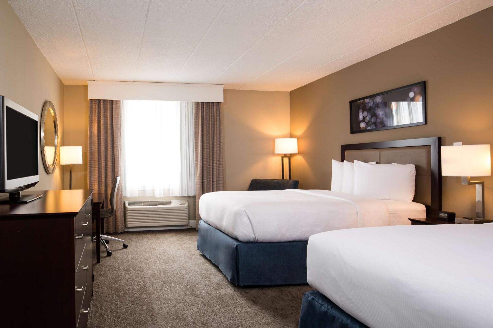 Queen Room with Two Queen Beds with External Entrance - Ground Floor