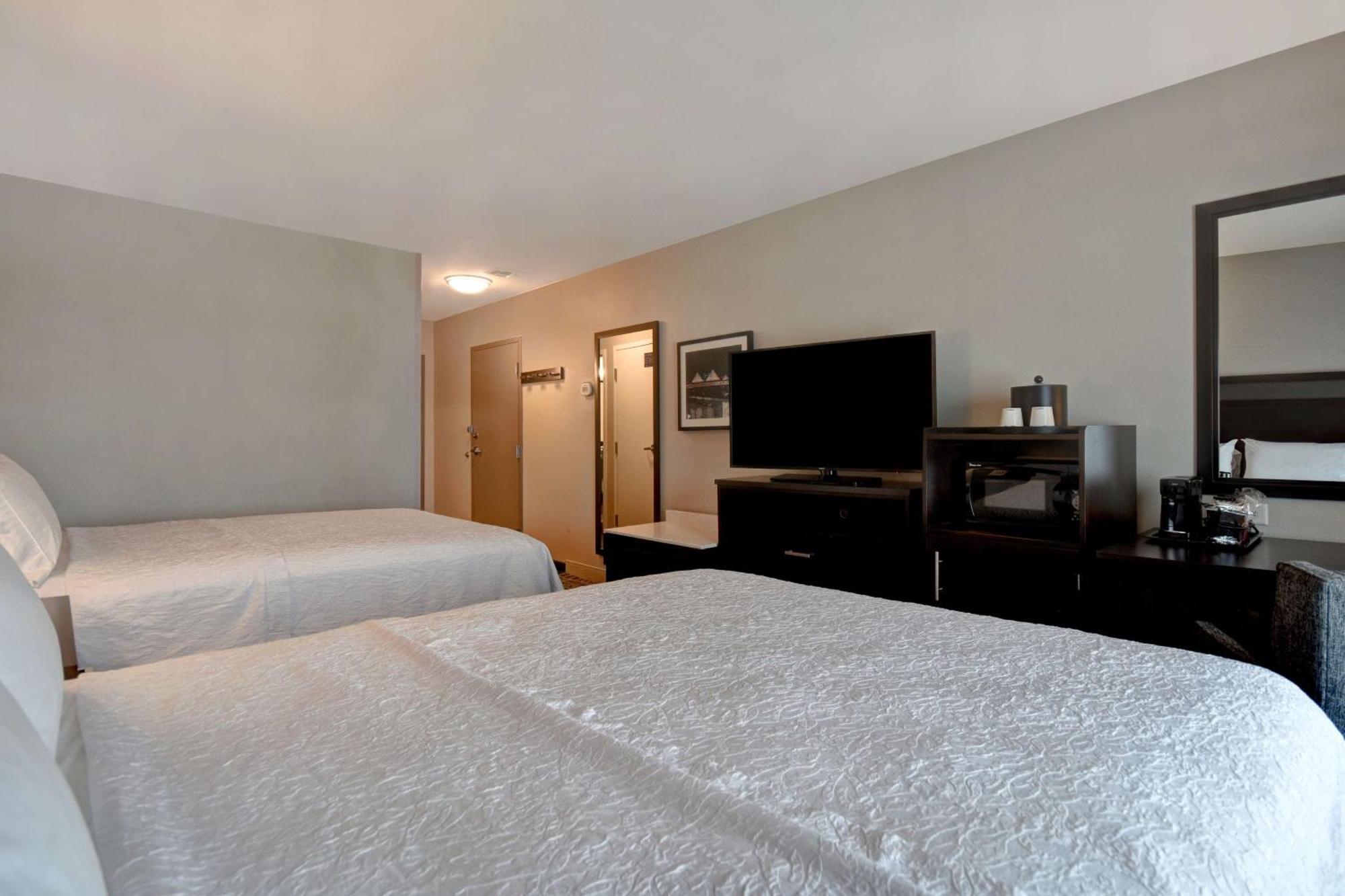Room Two Queen Beds Non-Smoking