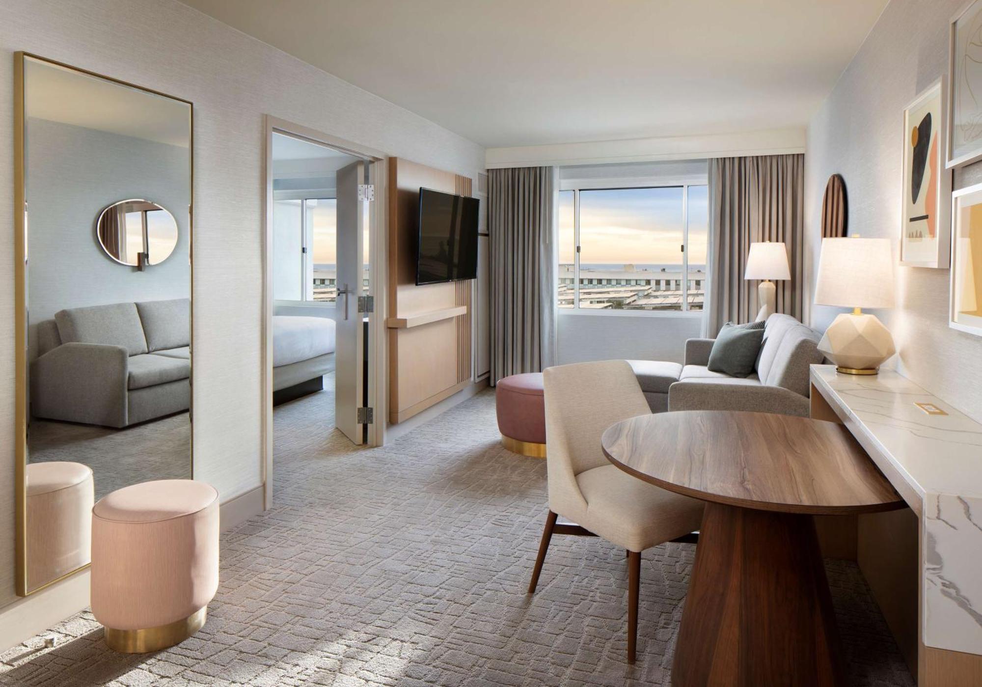 One-Bedroom King Suite Mobility Accessible