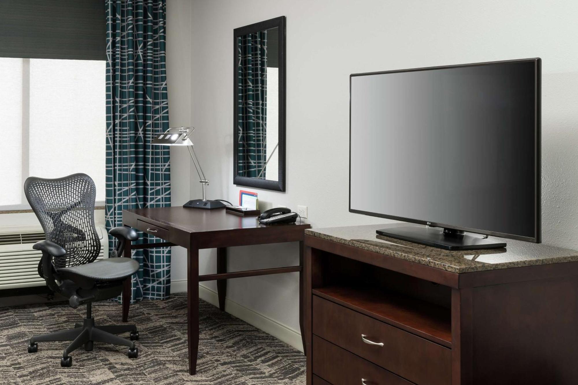 Premium King Room