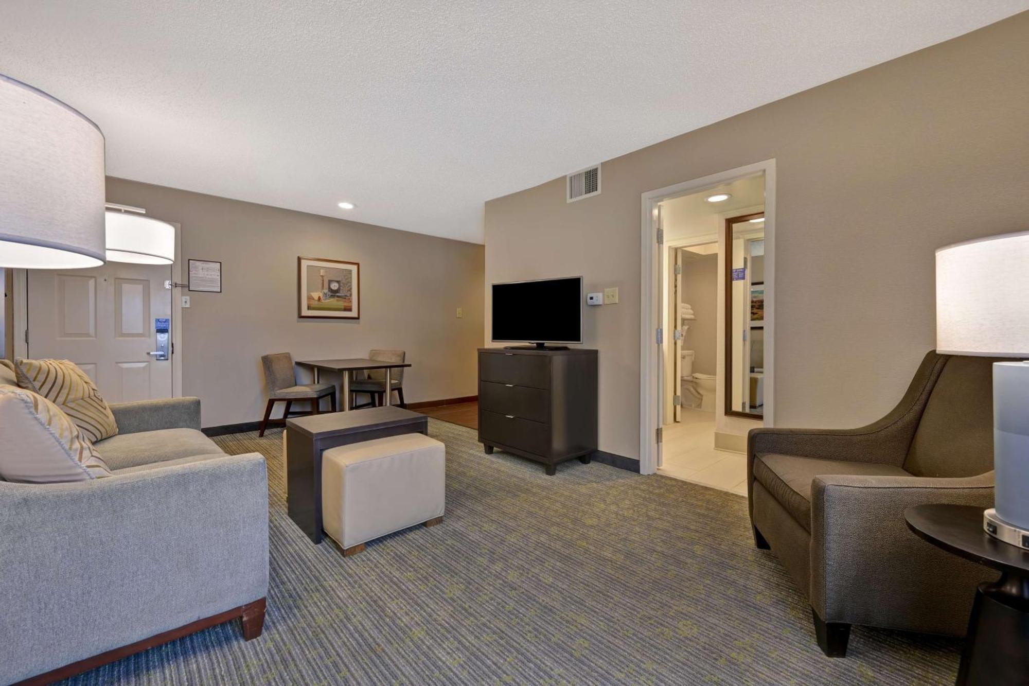 One-Bedroom Suite Non-Smoking