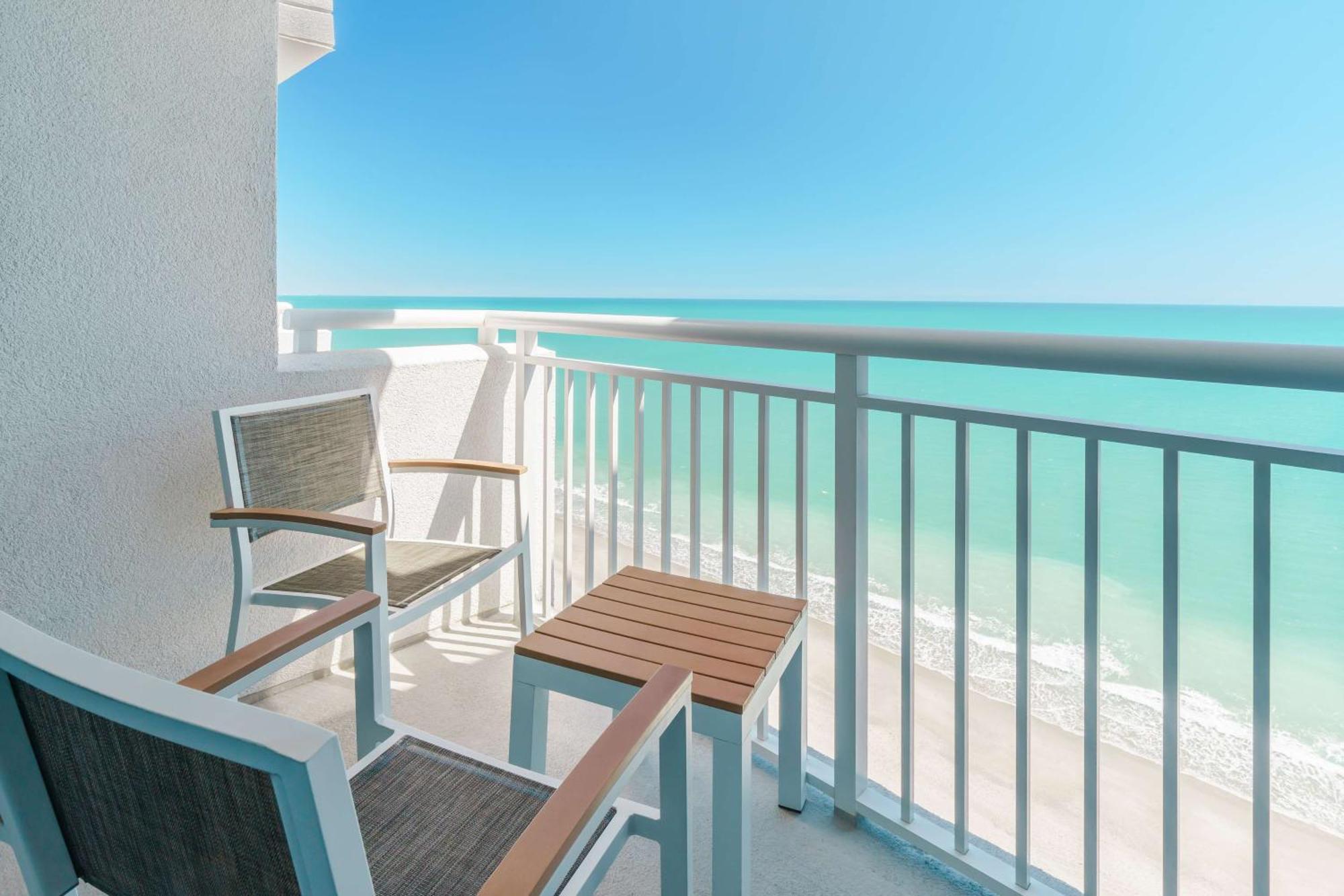 Queen Studio Suite Ocean View Hearing Accessible