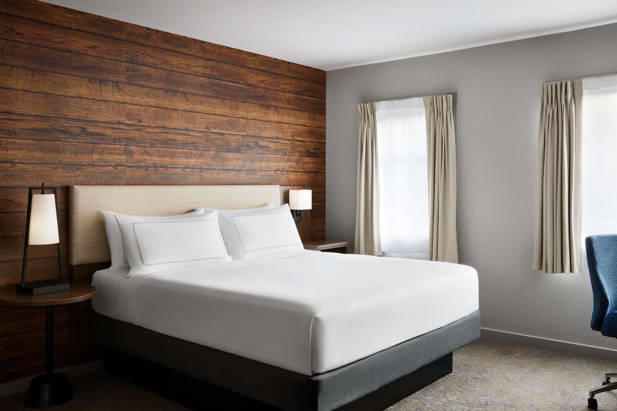 King Room,1552117801:JPEG