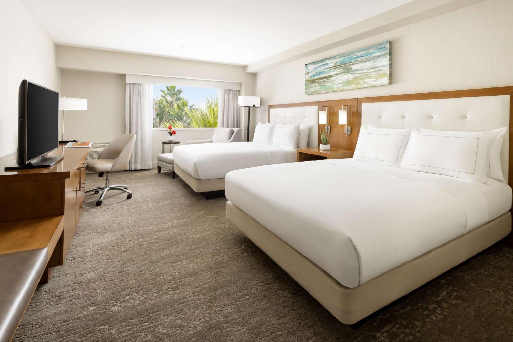 Queen Room Two Queen Beds High Floor