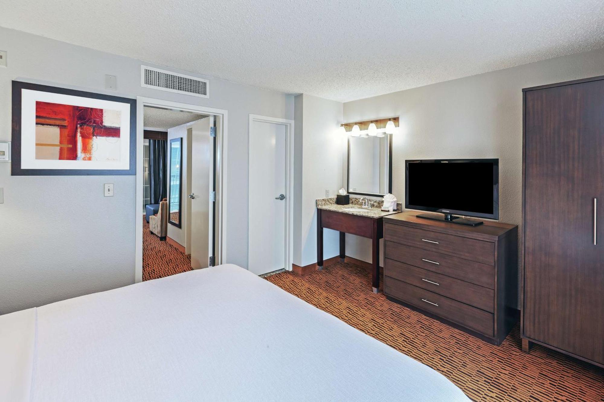 King Room Mobility Access or Non-Smoking