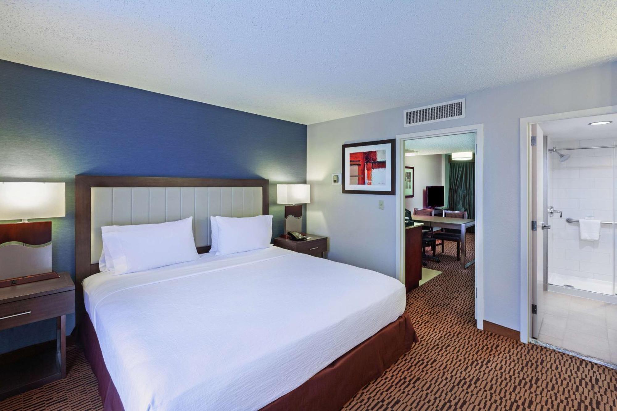 Two-Room King Suite City View High Floor