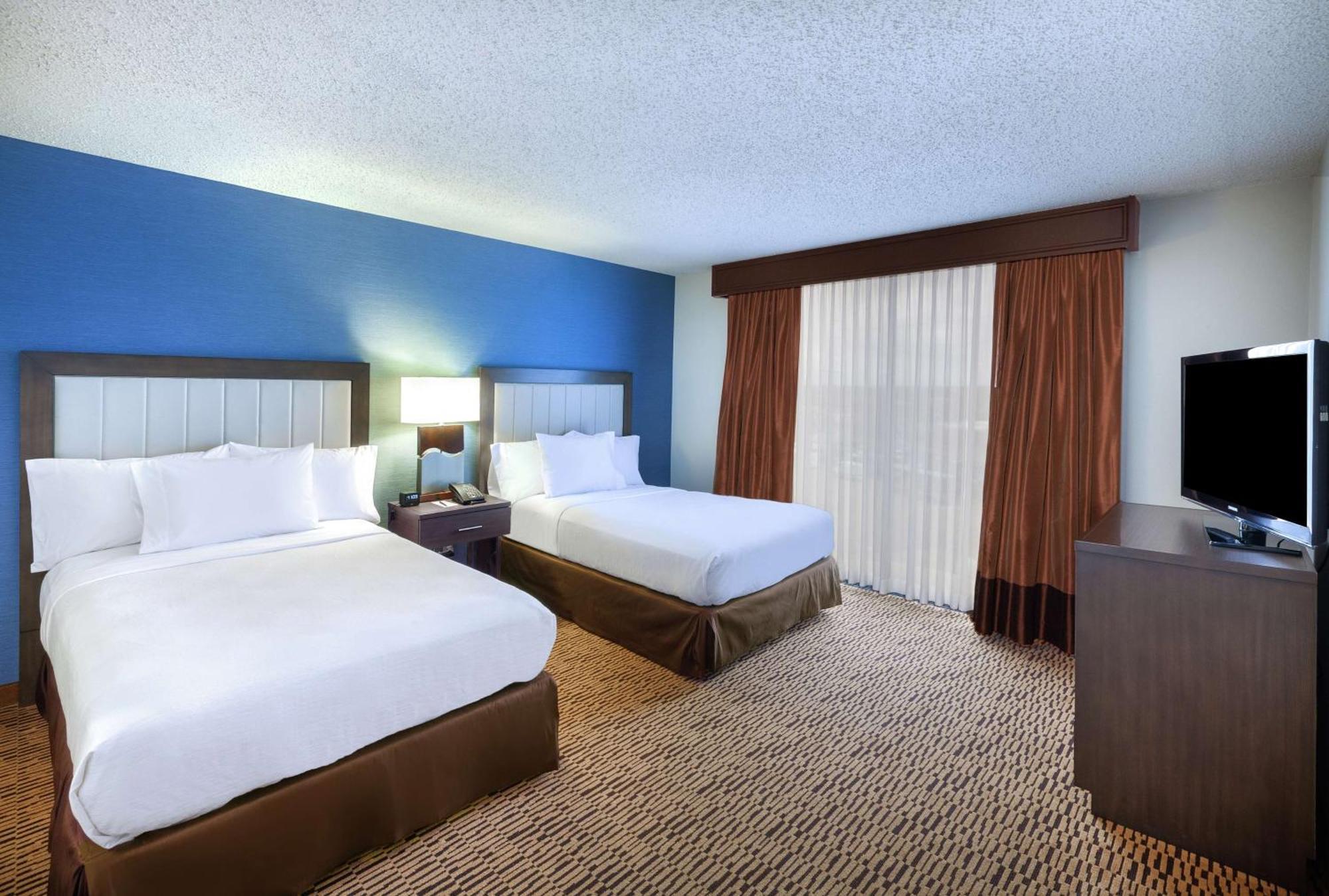 Suite Two Double Beds Non-Smoking