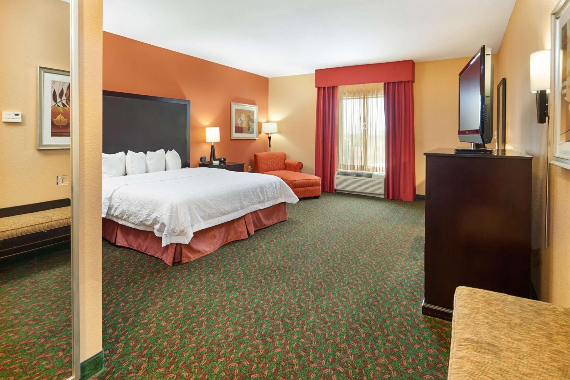 King Room - Hearing Accessible/Non-Smoking