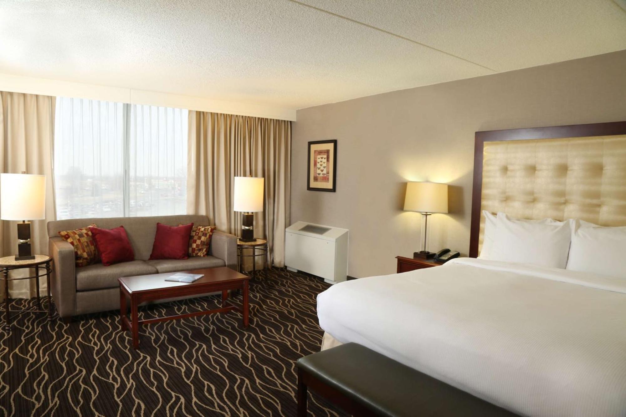 Deluxe King Room
