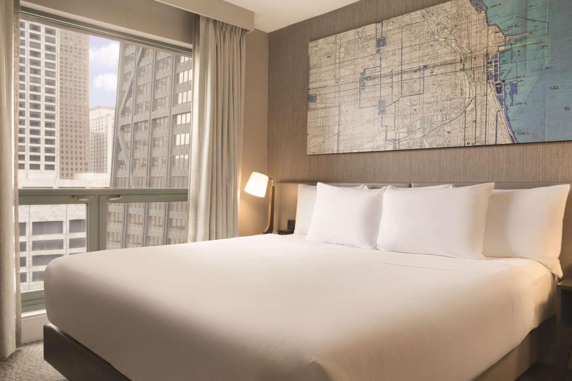 One-Bedroom King Suite