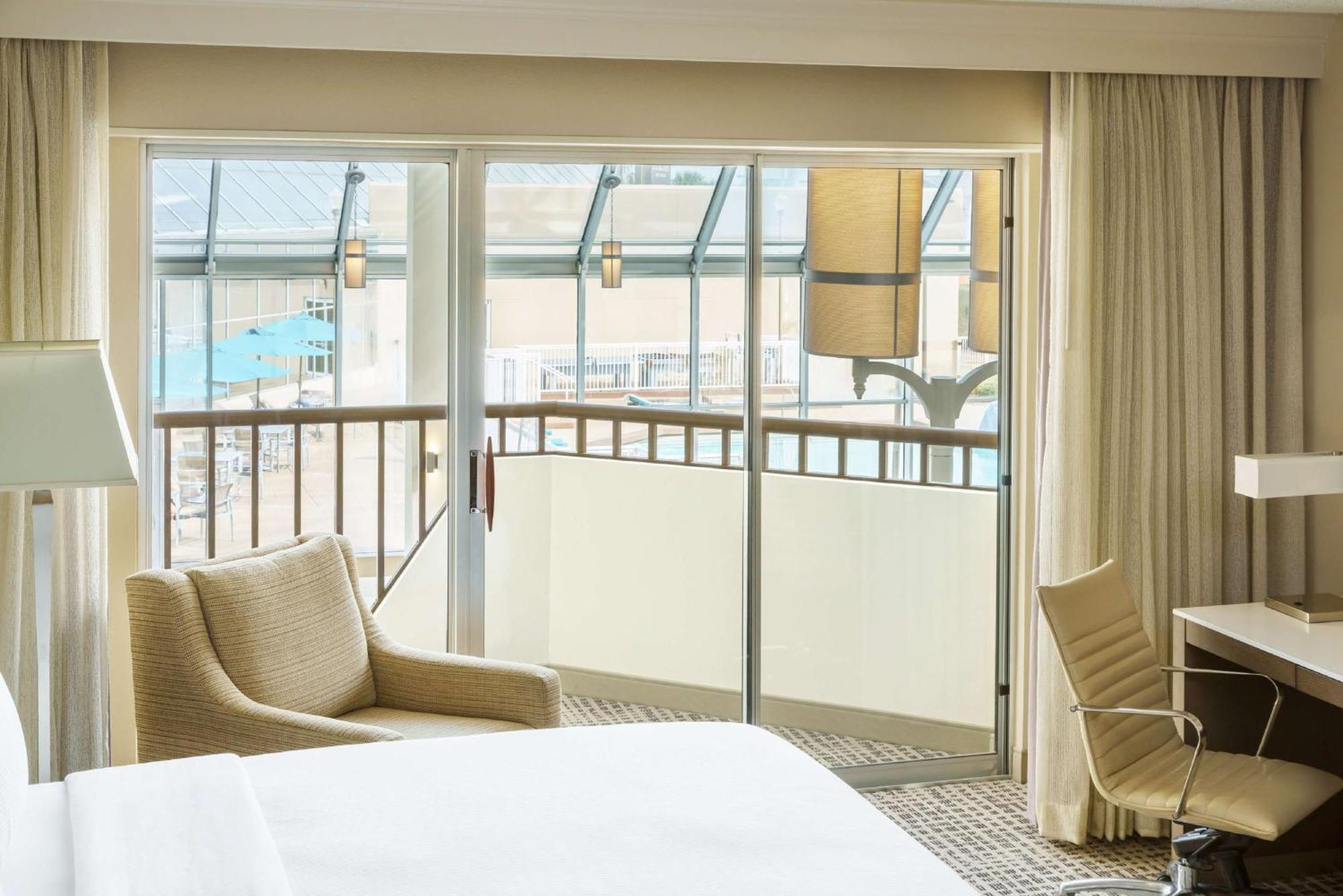 King Room Balcony Non-Smoking
