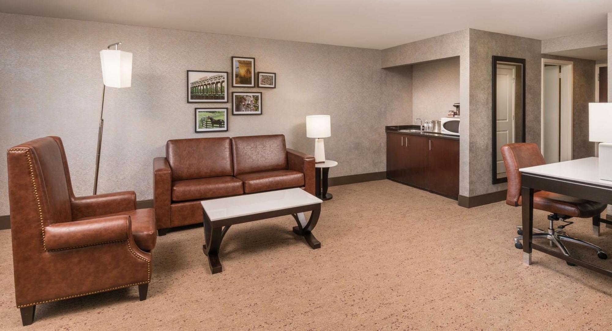 Junior King Suite