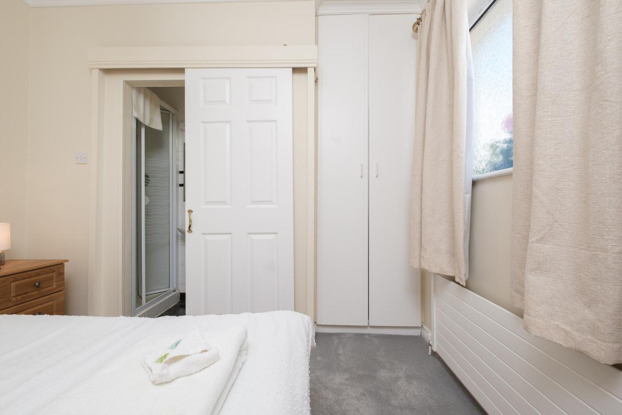 Single Room Shower
