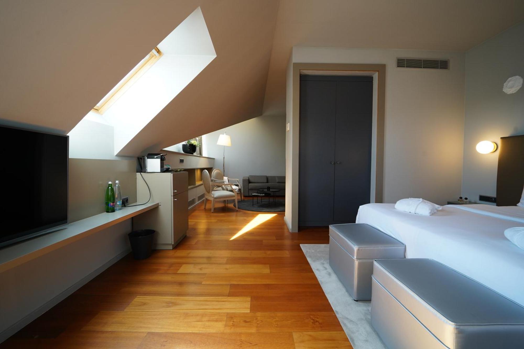 King Suite