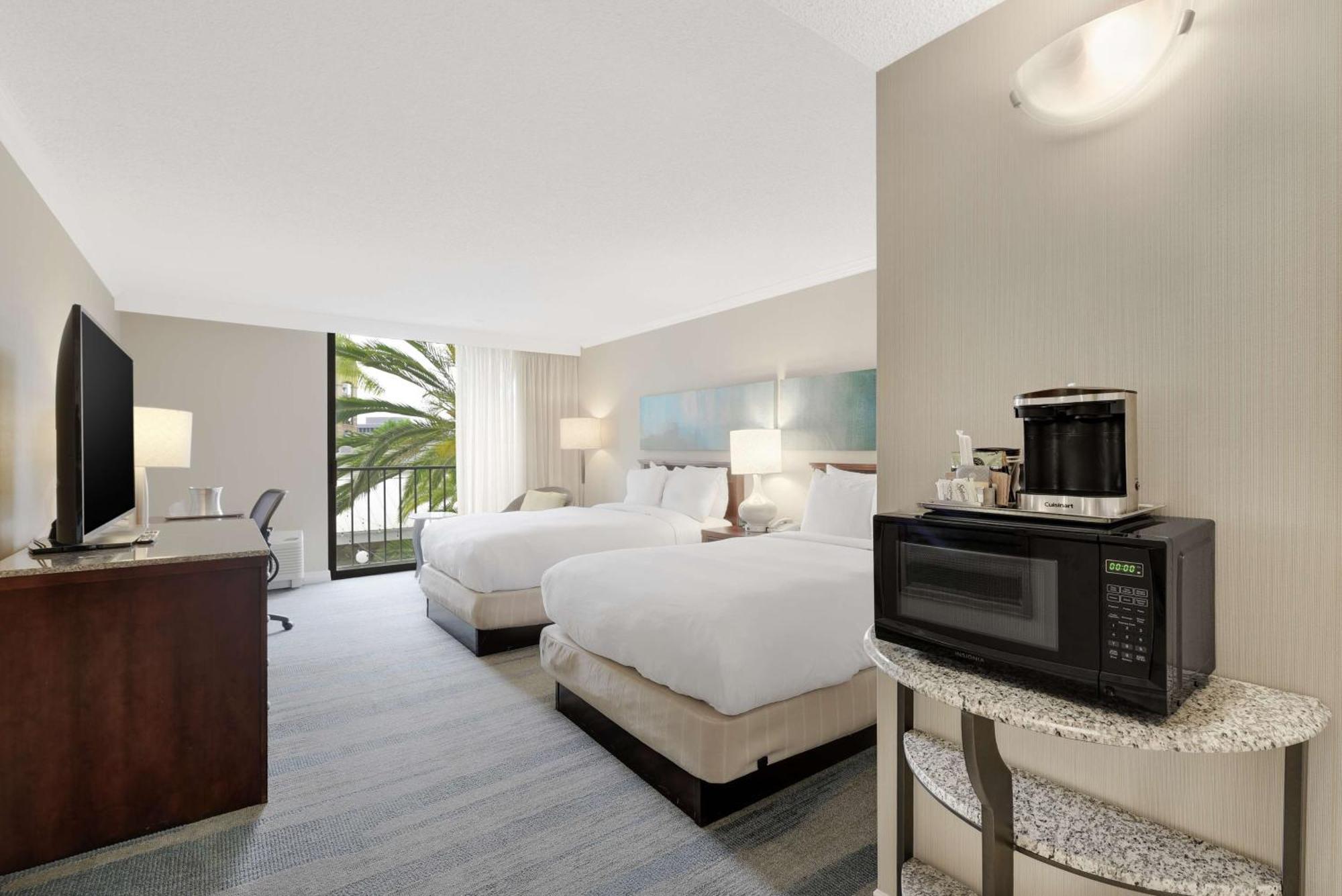 Premium Room with Two Double Beds,1552291510:JPEG