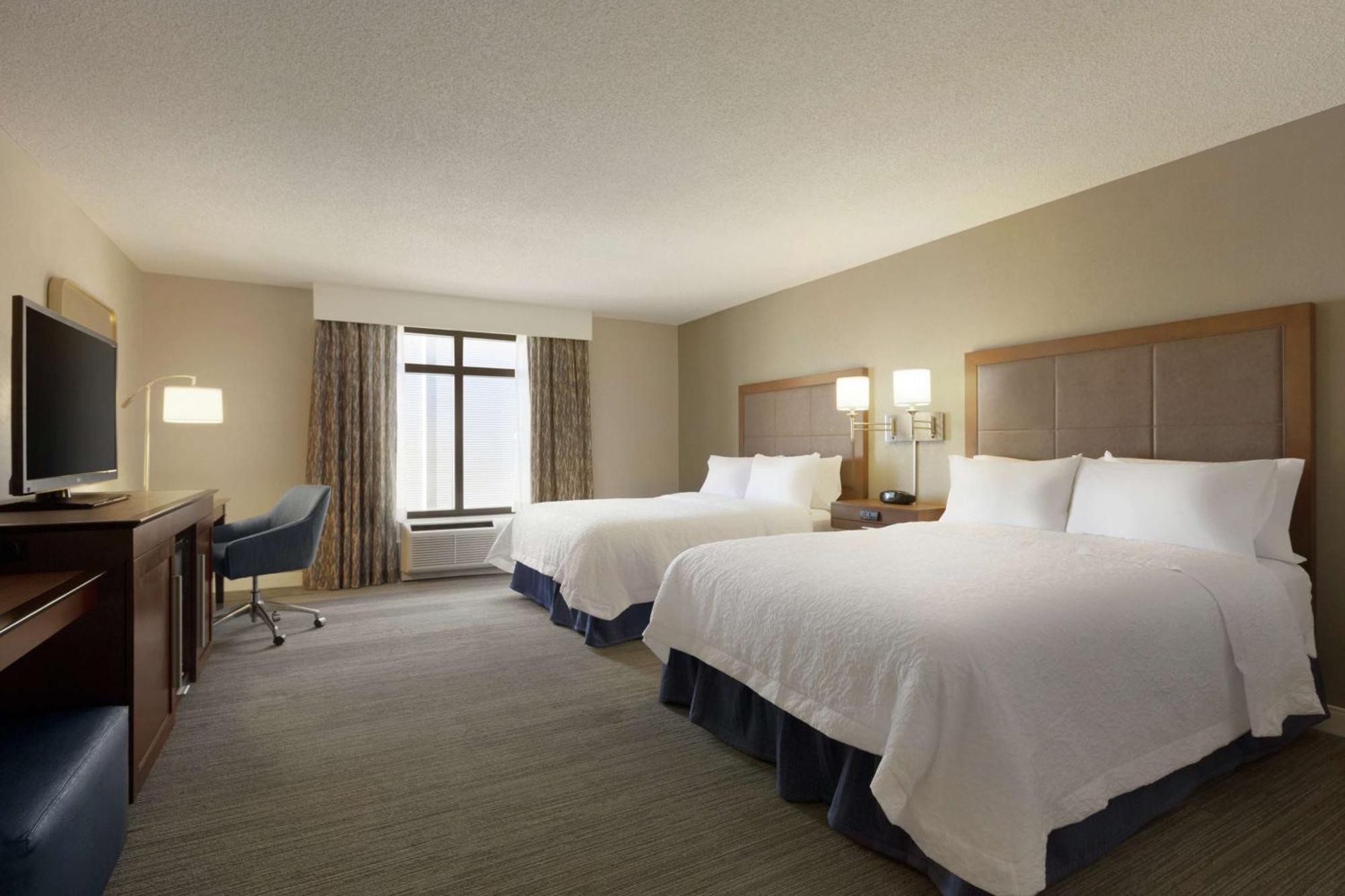 Queen Room Two Queen Beds Mobility or Hearing Access Non-Smoking