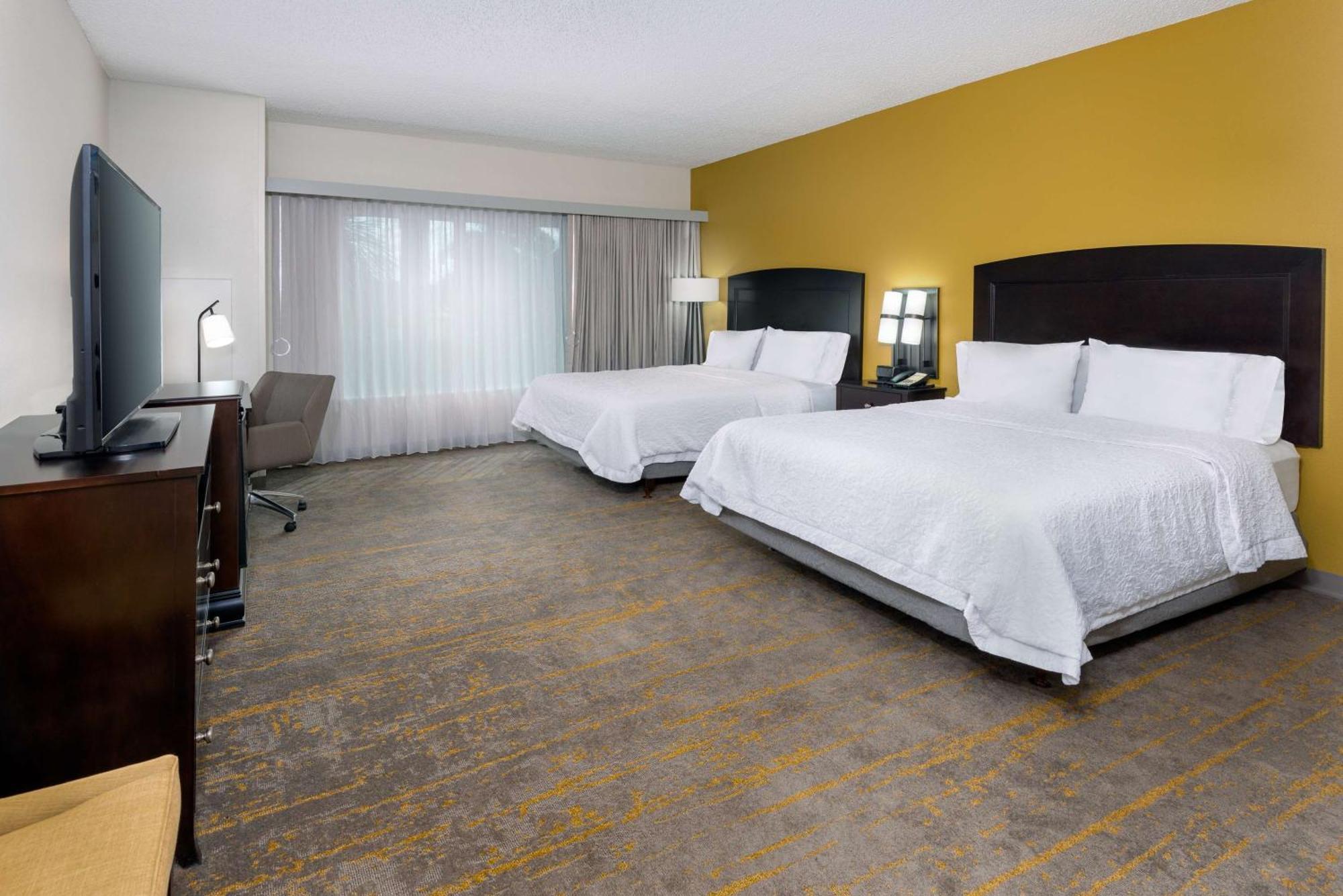 Queen Room Two Queen Beds Mobility Hearing Access or Non-Smoking