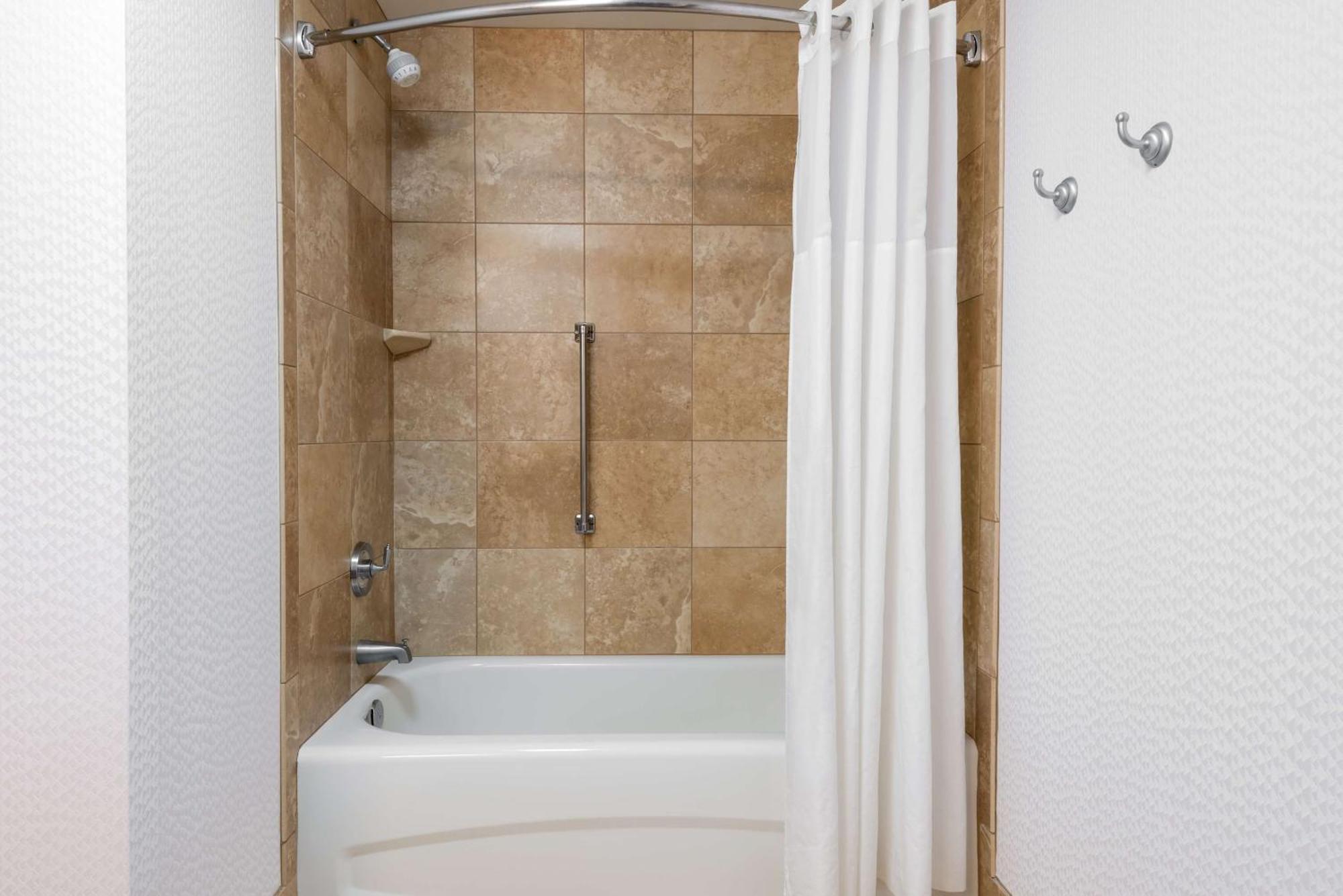 One-Bedroom King Suite Non-Smoking