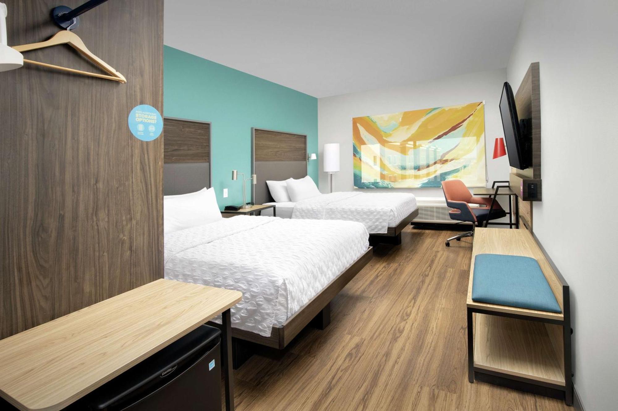 Queen Room Two Queen Beds
