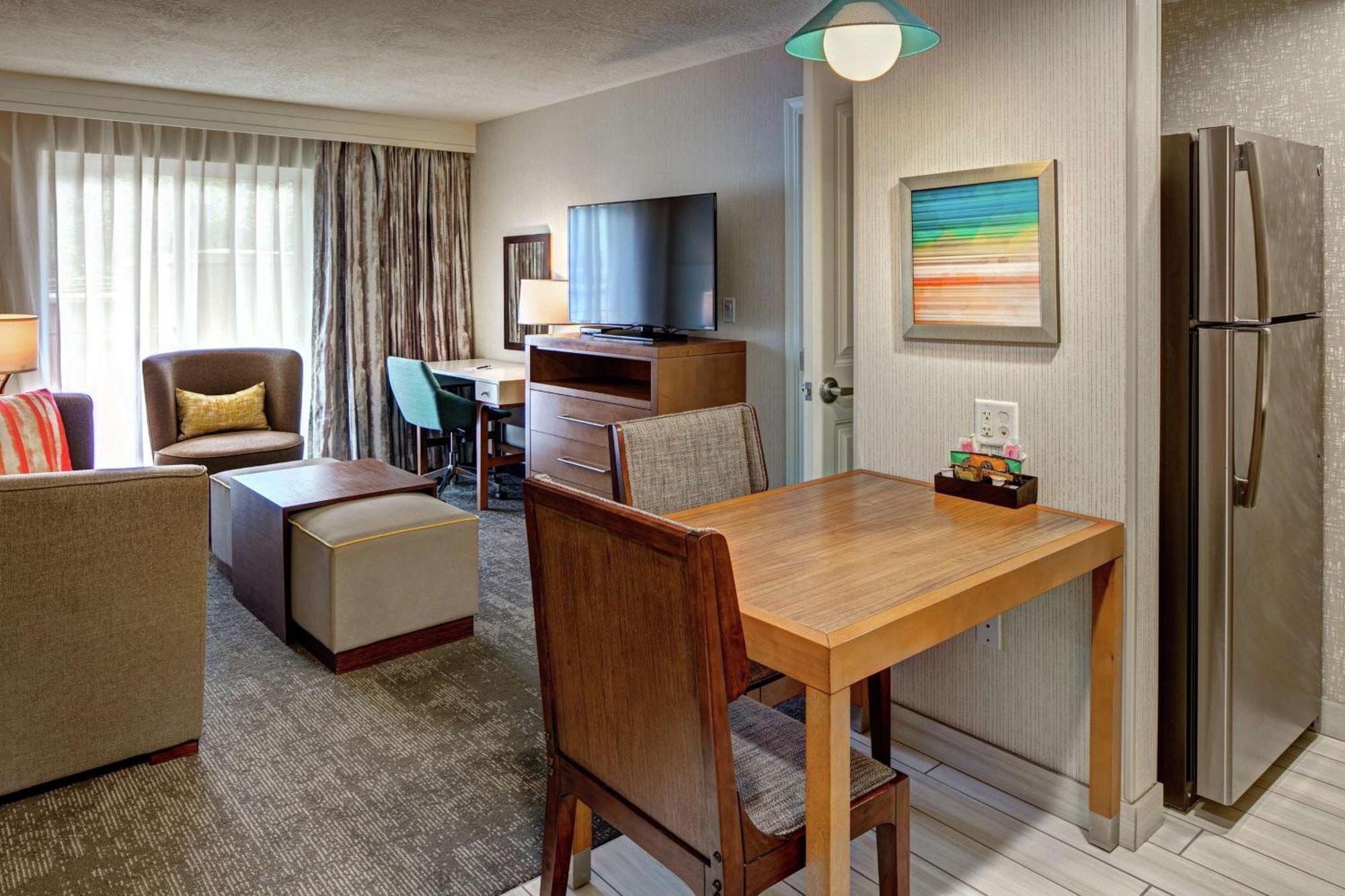 One-Bedroom King Suite