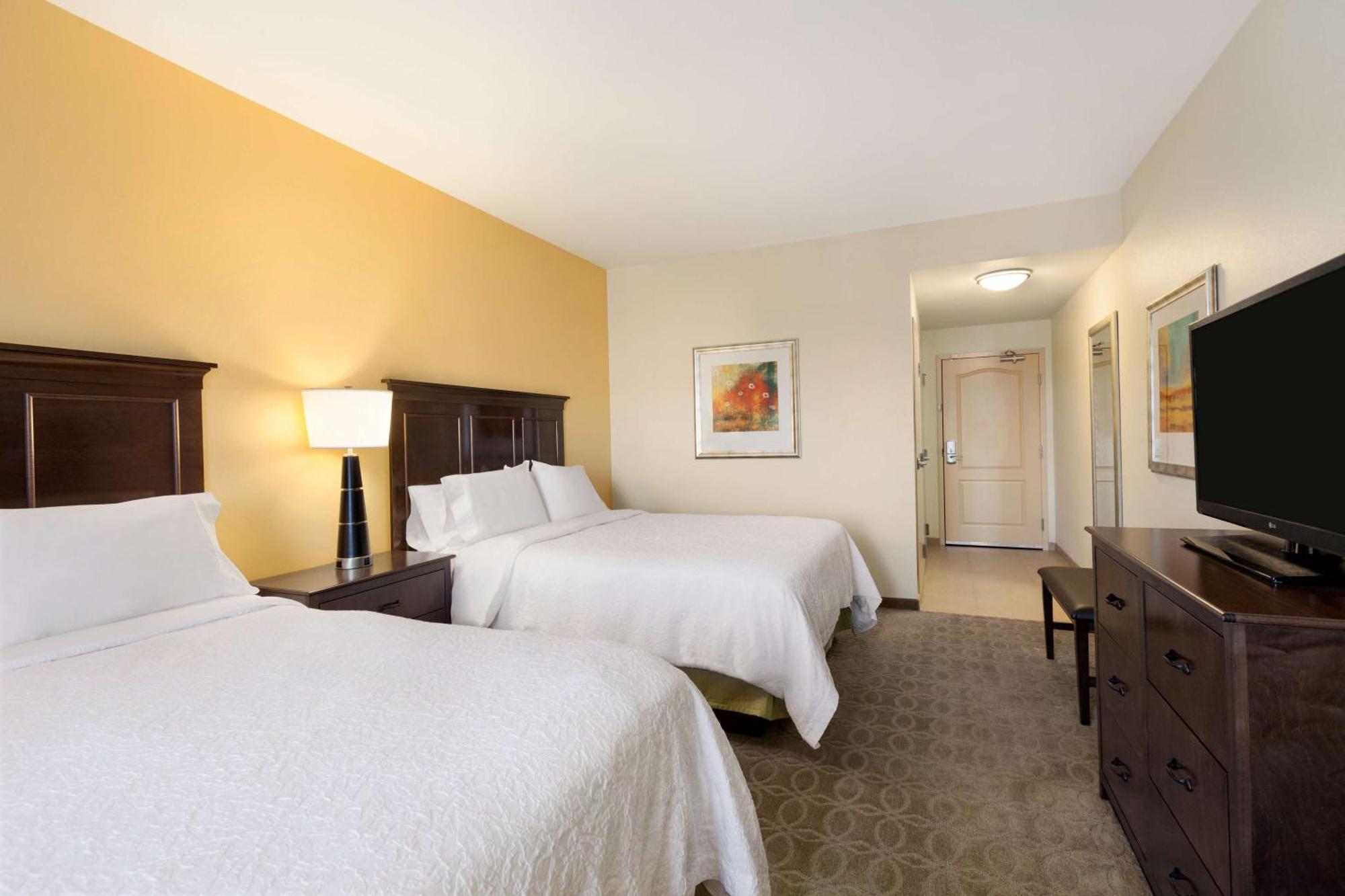 Queen Room Two Queen Beds Non-Smoking